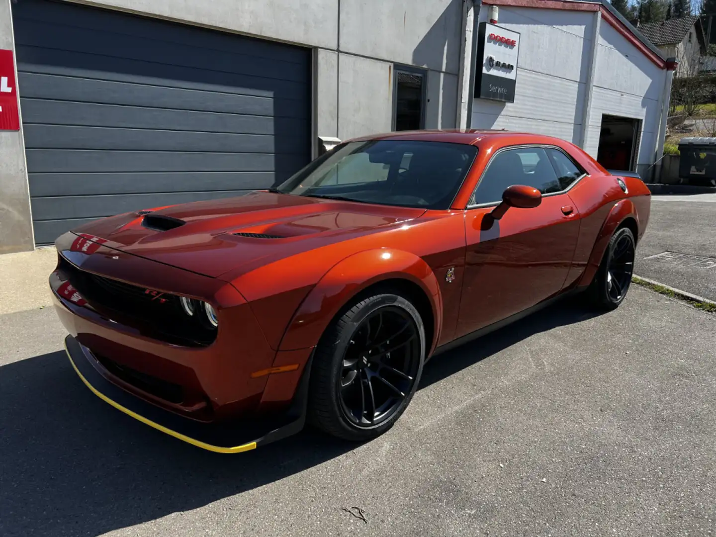 Dodge Challenger 6.4 Scatpack Widebody LAST CALL Orange - 2