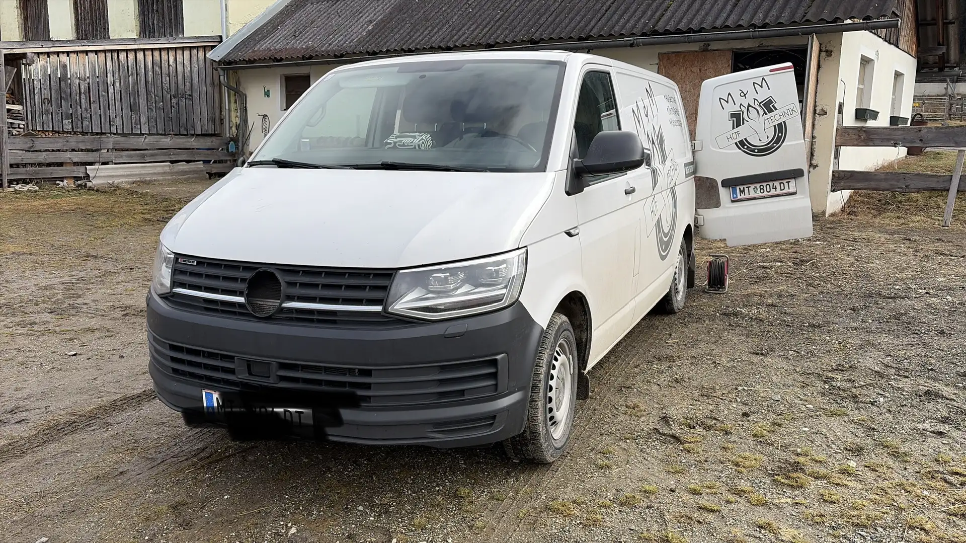 Volkswagen T6 Transporter - 2