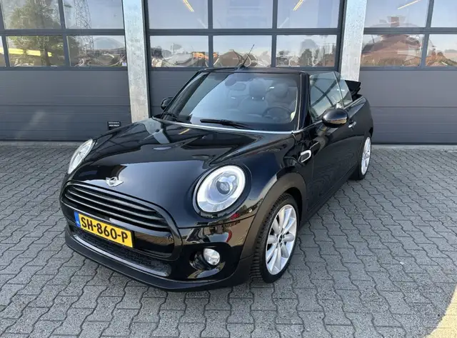 MINI Cooper Cabrio Mini 1.5 136pk Automaat Chili