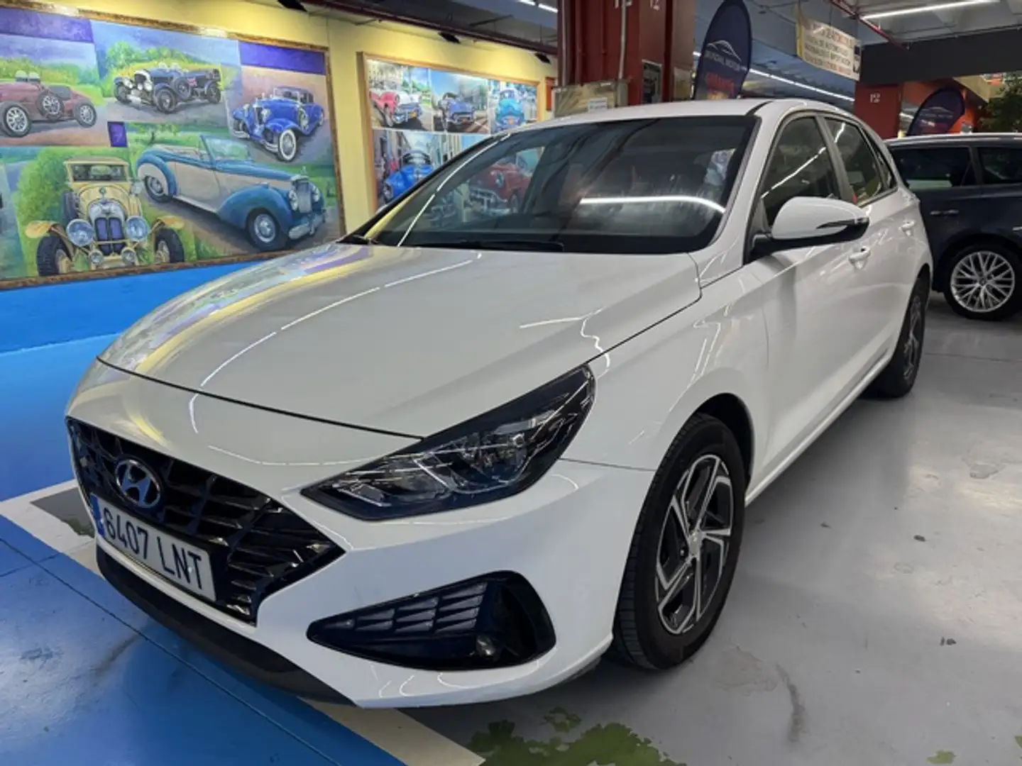 Hyundai i30 1.6CRDi Klass 116 Blanc - 1