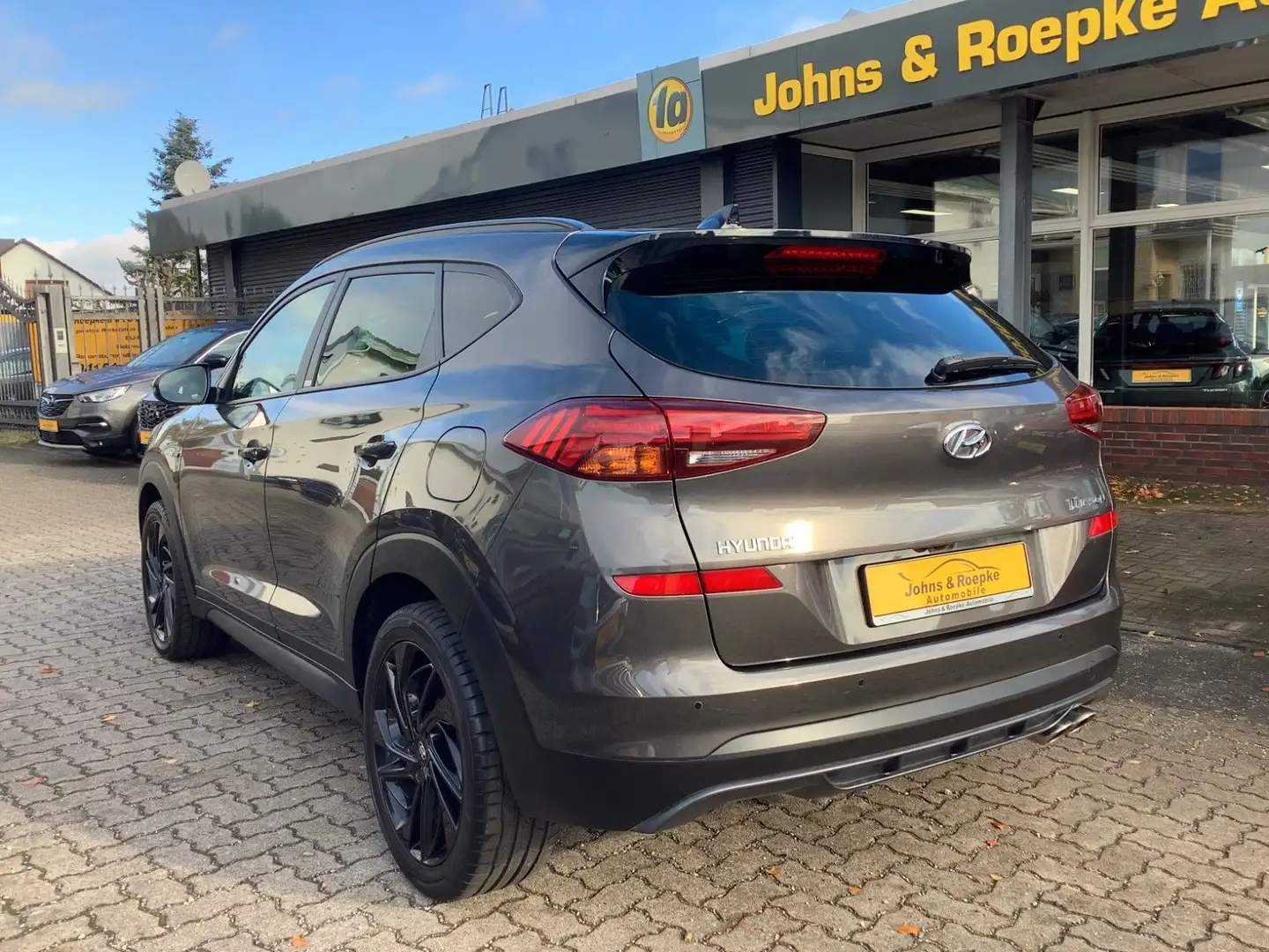 Hyundai TUCSON N Line Automatik / PANO/SCHIEBEDACH/NAVI Braun - 2