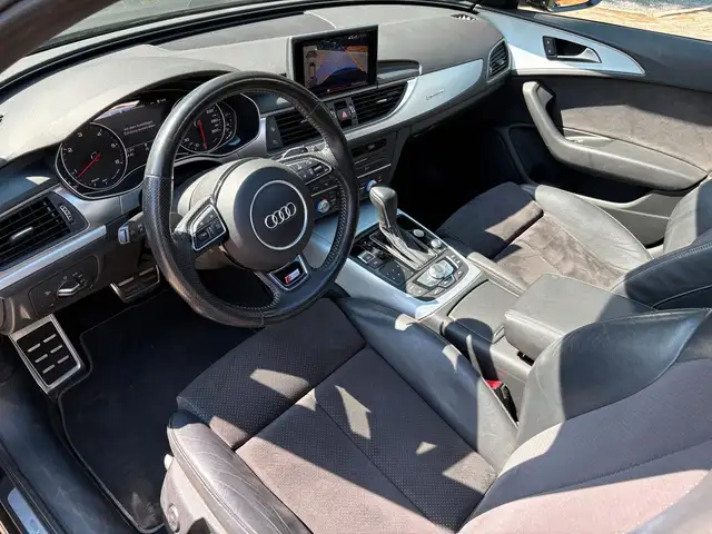 Audi A6 Avant view 10