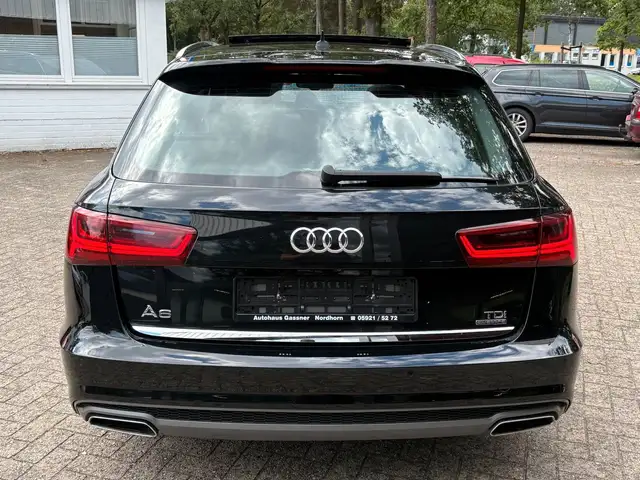 Audi A6 Avant view 6
