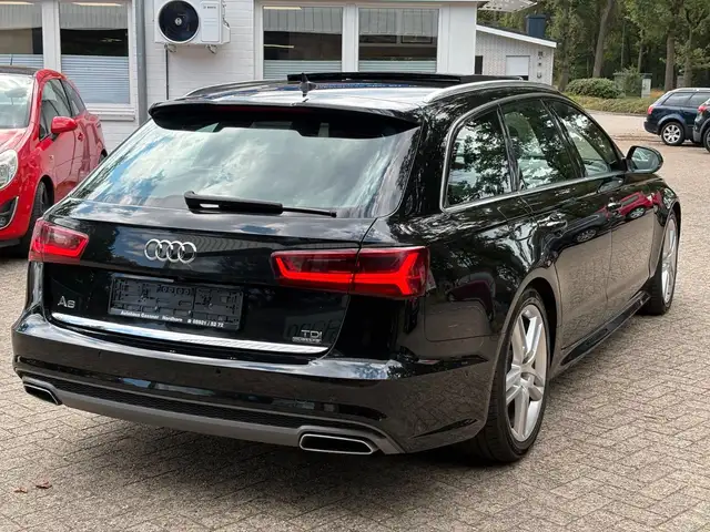 Audi A6 Avant view 7