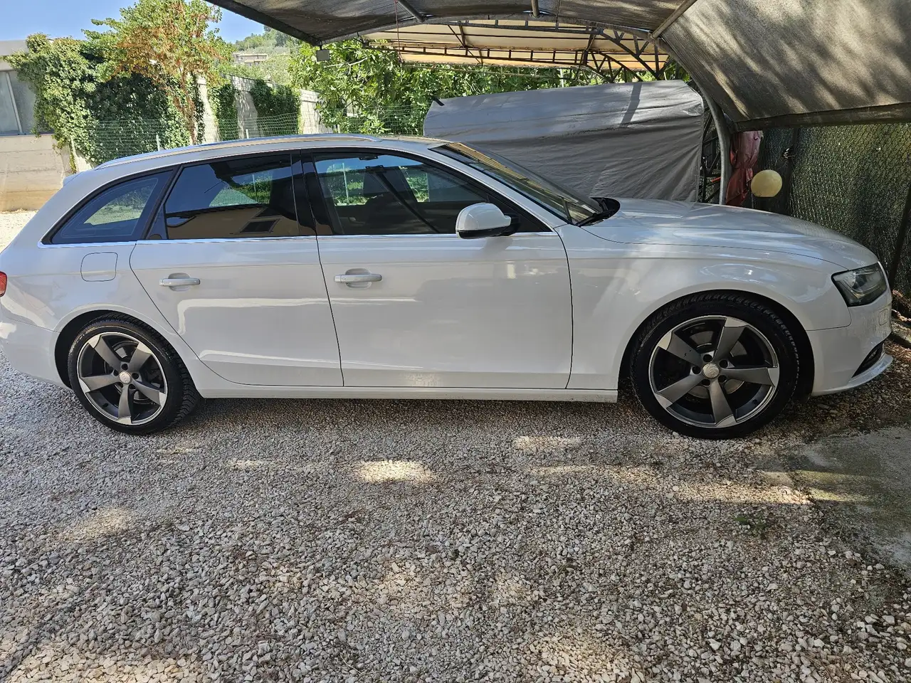 Audi A4 Avant 1.9 tdi 110cv auto, foto 2