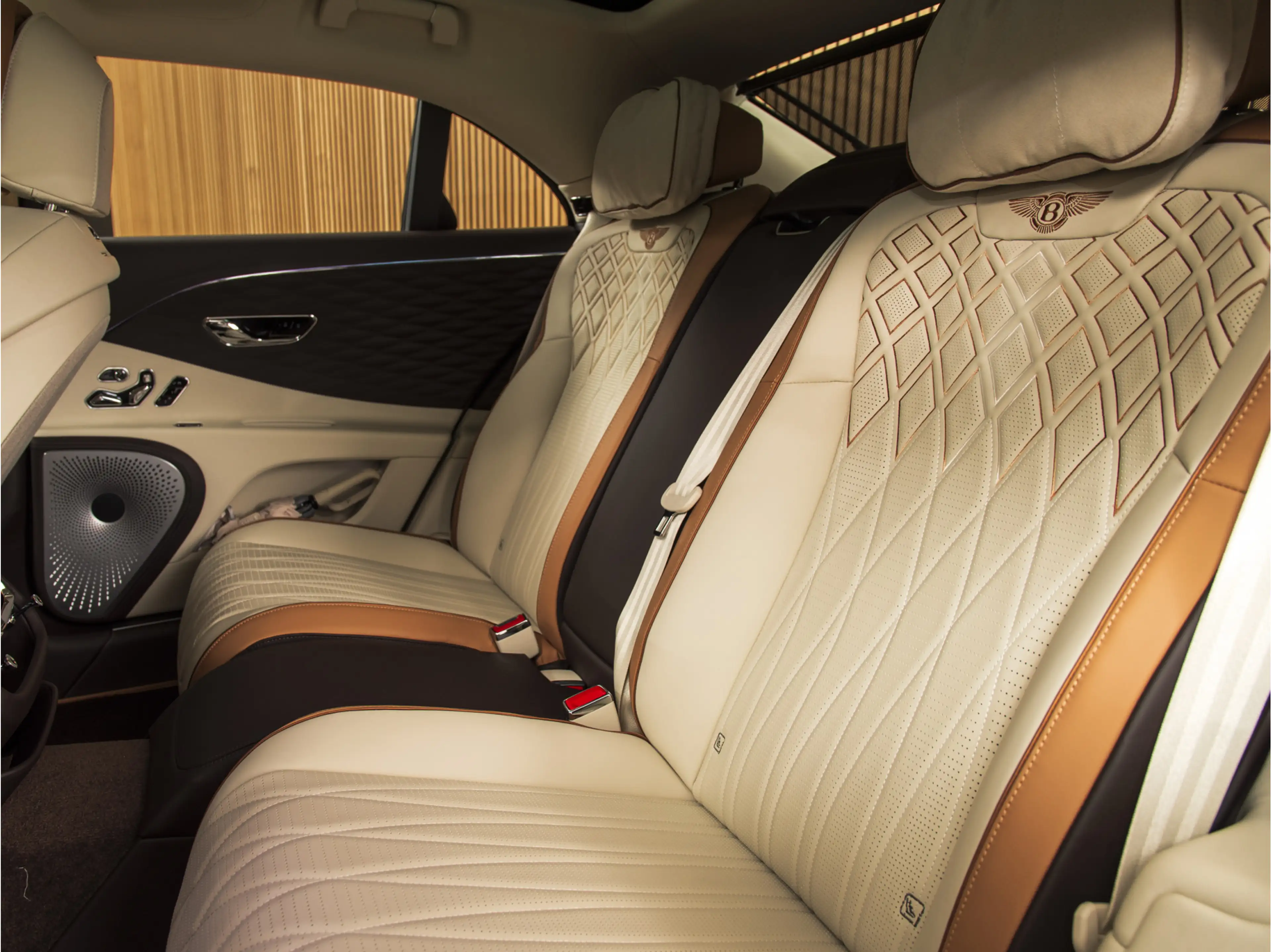 Bentley Flying Spur Odyssean 2.9 V6 Hybrid B&O | MASSAGE | PANO | NACH — photo 15