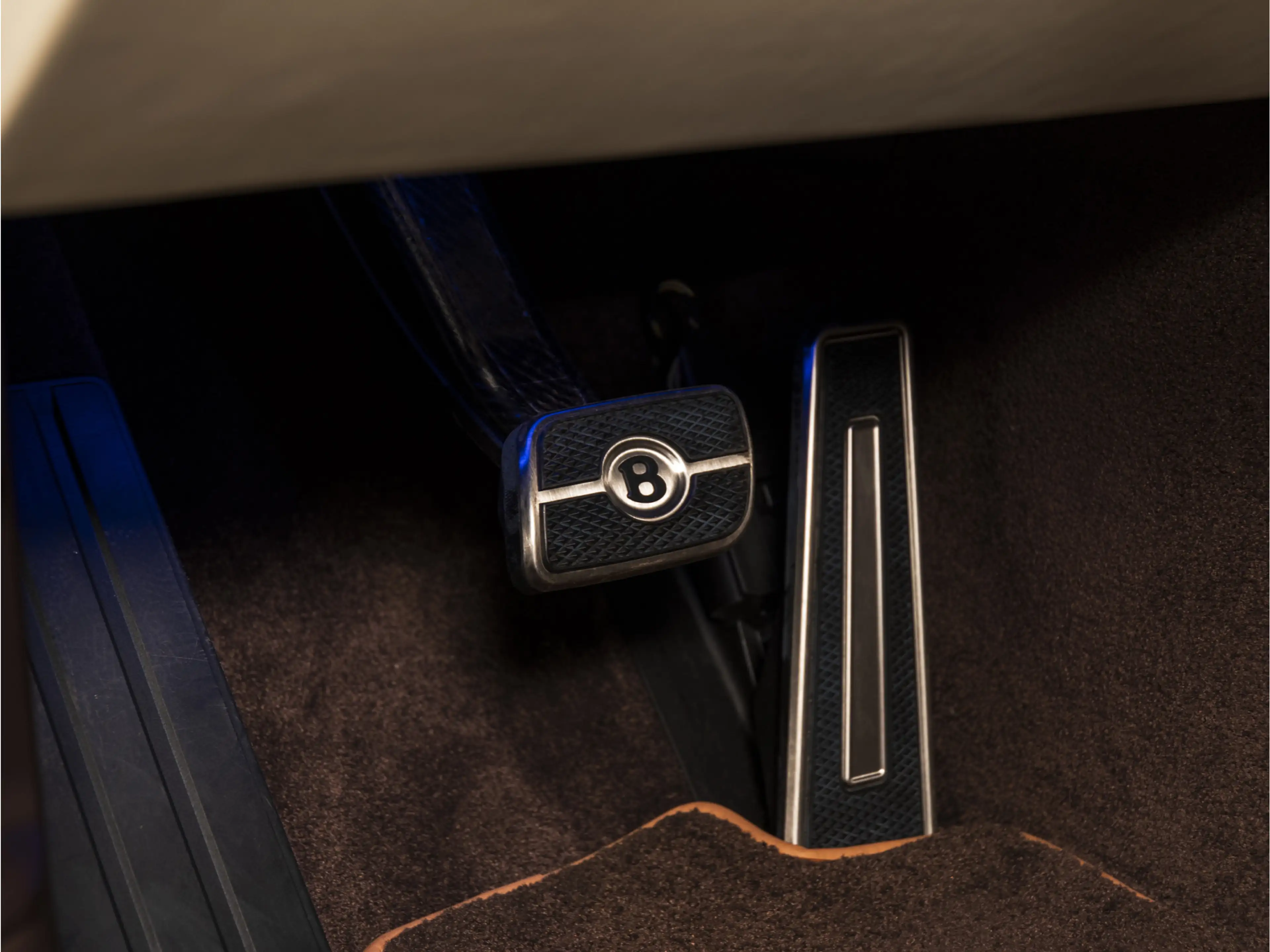 Bentley Flying Spur Odyssean 2.9 V6 Hybrid B&O | MASSAGE | PANO | NACH — photo 34