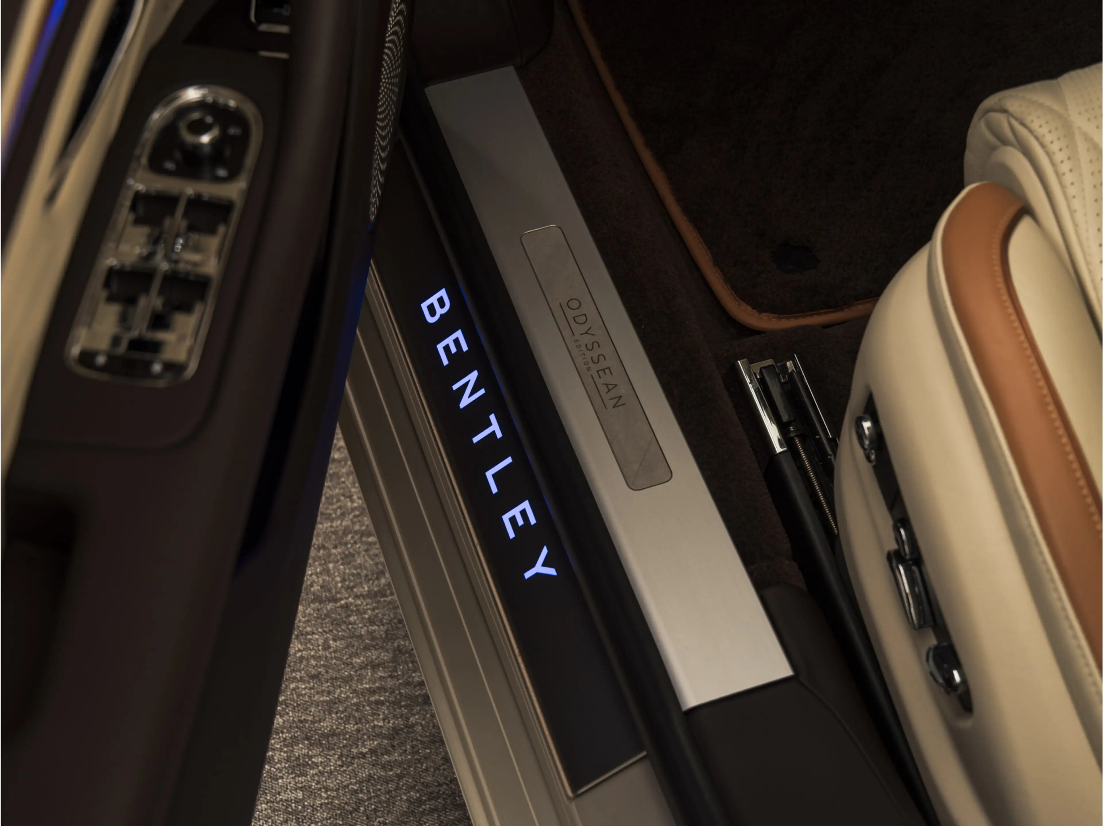 Bentley Flying Spur Odyssean 2.9 V6 Hybrid B&O | MASSAGE | PANO | NACH — photo 29