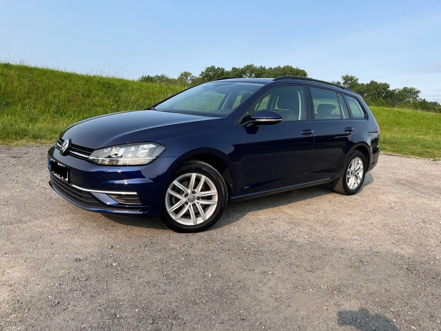 Volkswagen Golf Variant Golf Variant 1.0 TSI DSG Comfortline Blau - 1