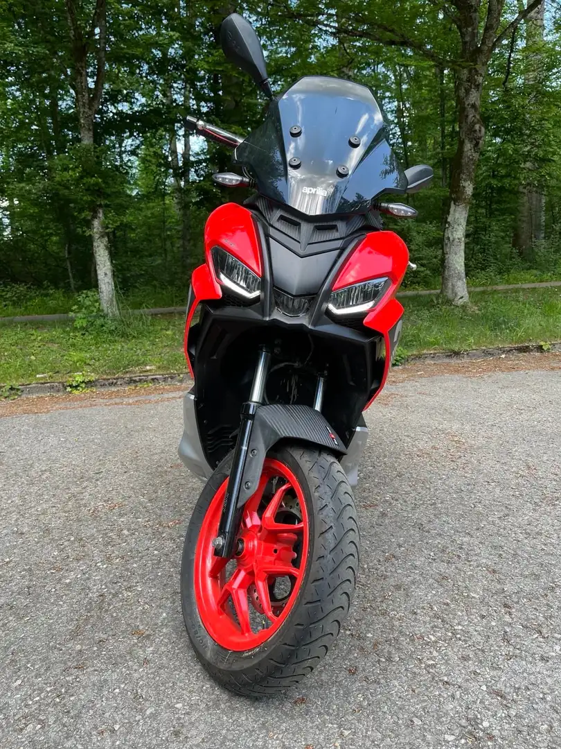 Aprilia SR GT 125 - 1