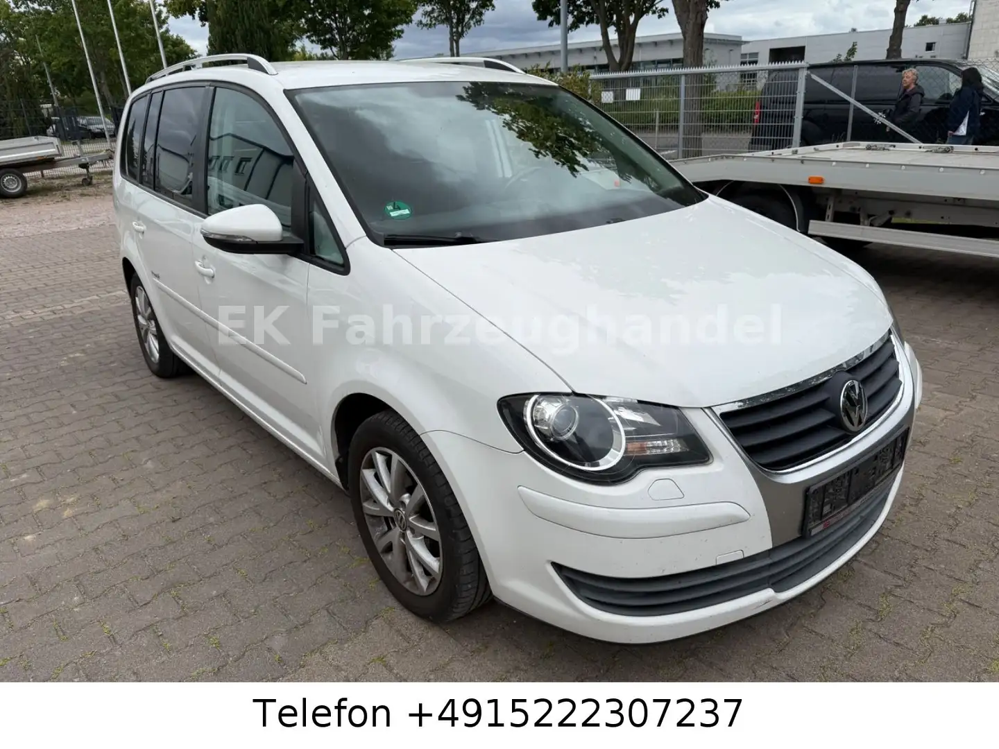 Volkswagen Touran Freestyle Weiß - 2