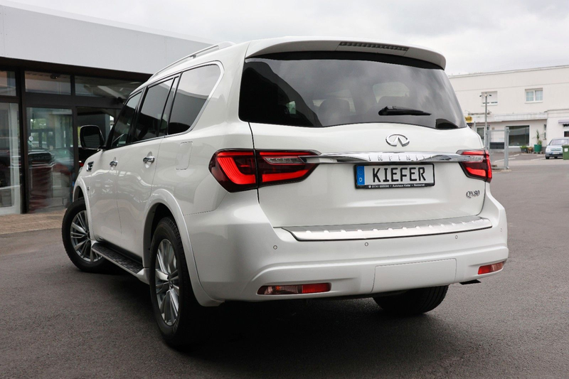 Infiniti QX80 5.6L V8 AWD/7-Sitzer/360/BOSE/SHZ/LHZ/R20 — photo 6