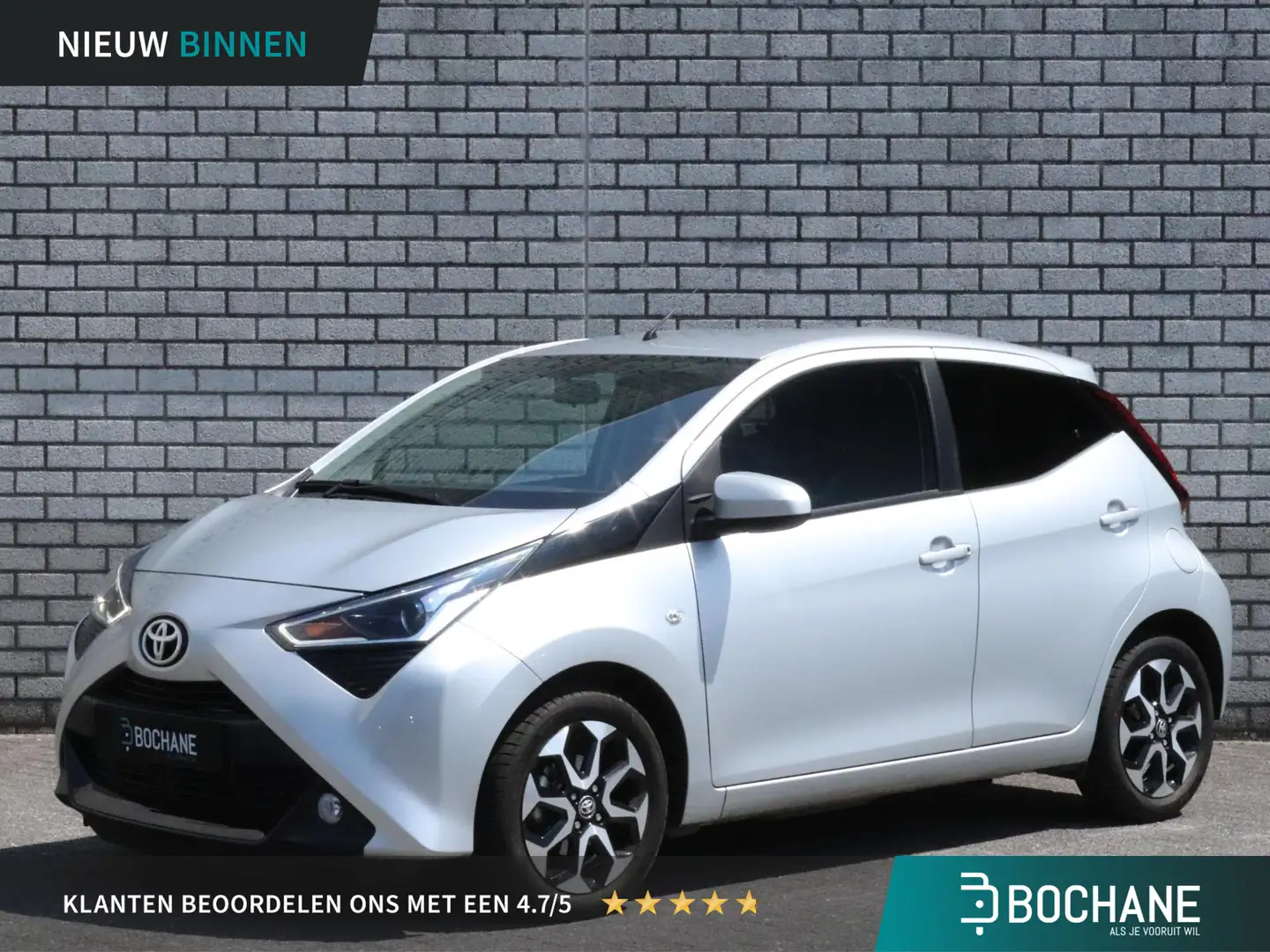 Toyota Aygo 1.0 VVT-i x-joy | Achteruitrijcamera | Climate Con Grijs - 1