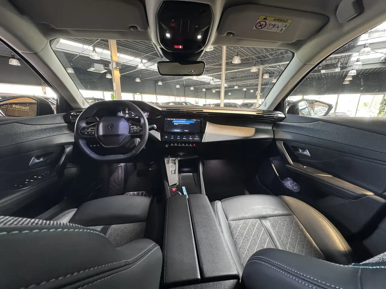 Peugeot 408 1.6 HYbrid Allure 180 EAT8 251pk Automaat, LMV, Na 13