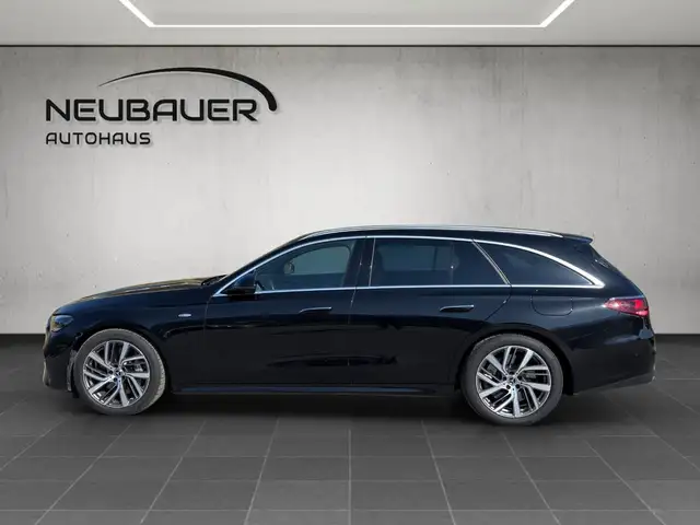 Mercedes-Benz E 300 de 4MATIC T-Modell mit EQ Ö-Edition Ansicht 4