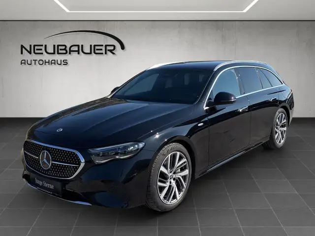 Mercedes-Benz E 300 de 4MATIC T-Modell mit EQ Ö-Edition Ansicht 3