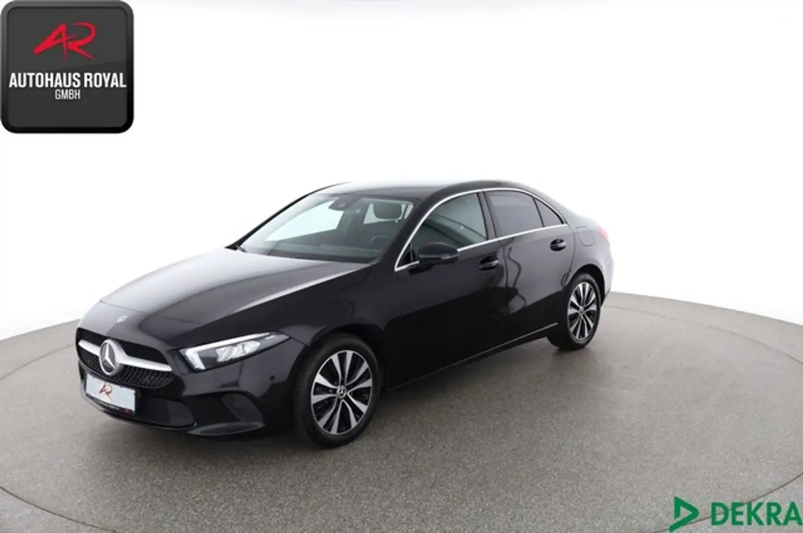 Mercedes-Benz A 200 Limousine SPURHALTE,PARKLENKASSIST,CARPLAY Black - 1