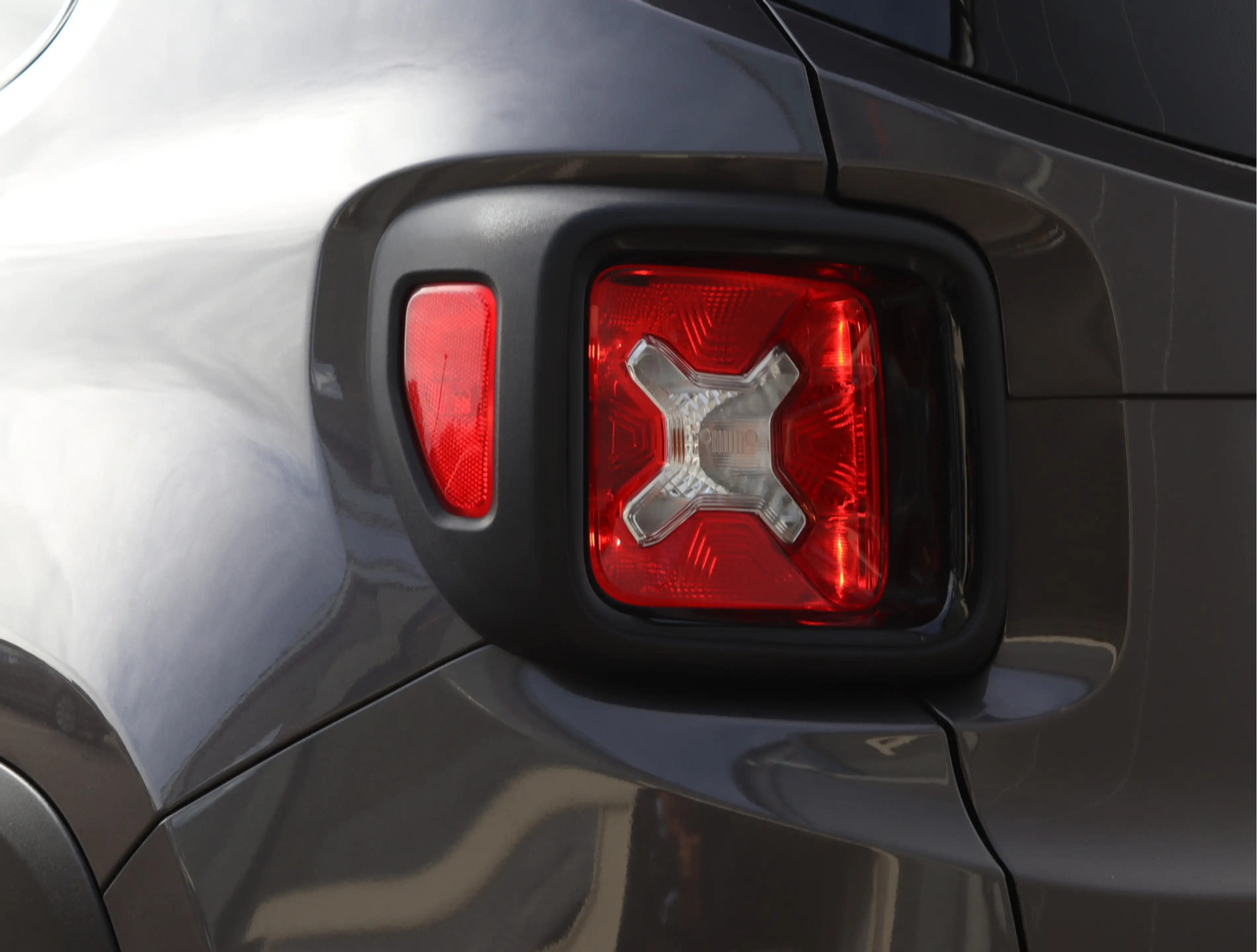 Jeep Renegade 1.4 MultiAir Night Eagle II Limited | Org. NL | AC — photo 16