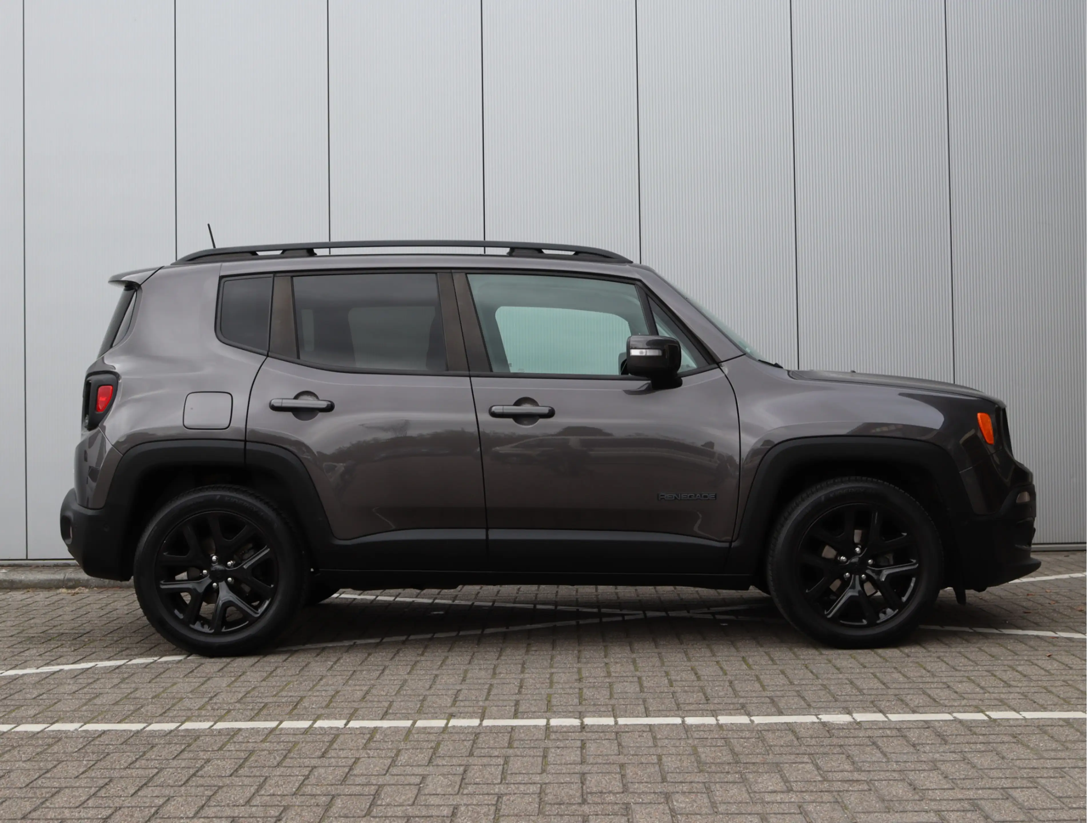 Jeep Renegade 1.4 MultiAir Night Eagle II Limited | Org. NL | AC — photo 19