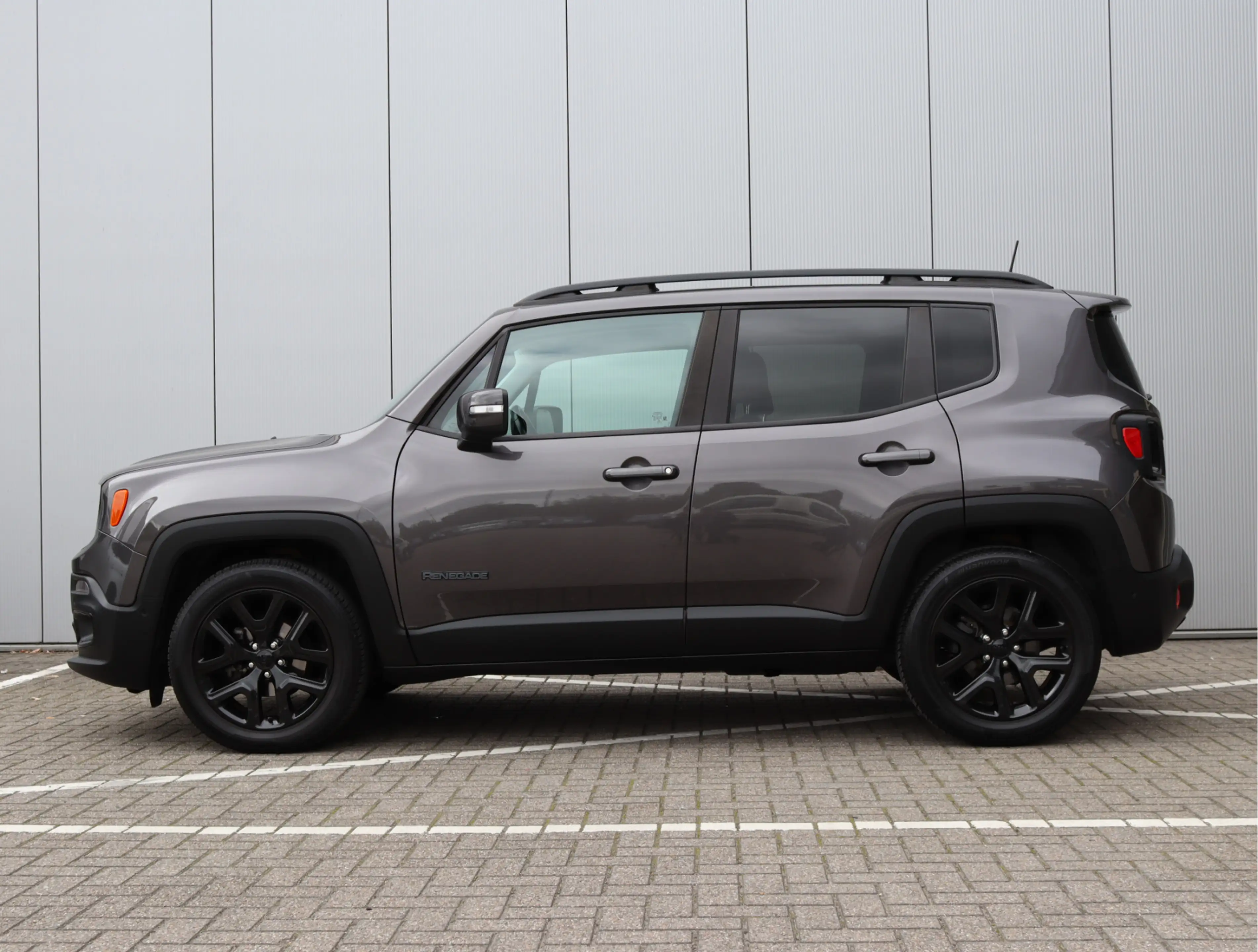 Jeep Renegade 1.4 MultiAir Night Eagle II Limited | Org. NL | AC — photo 18