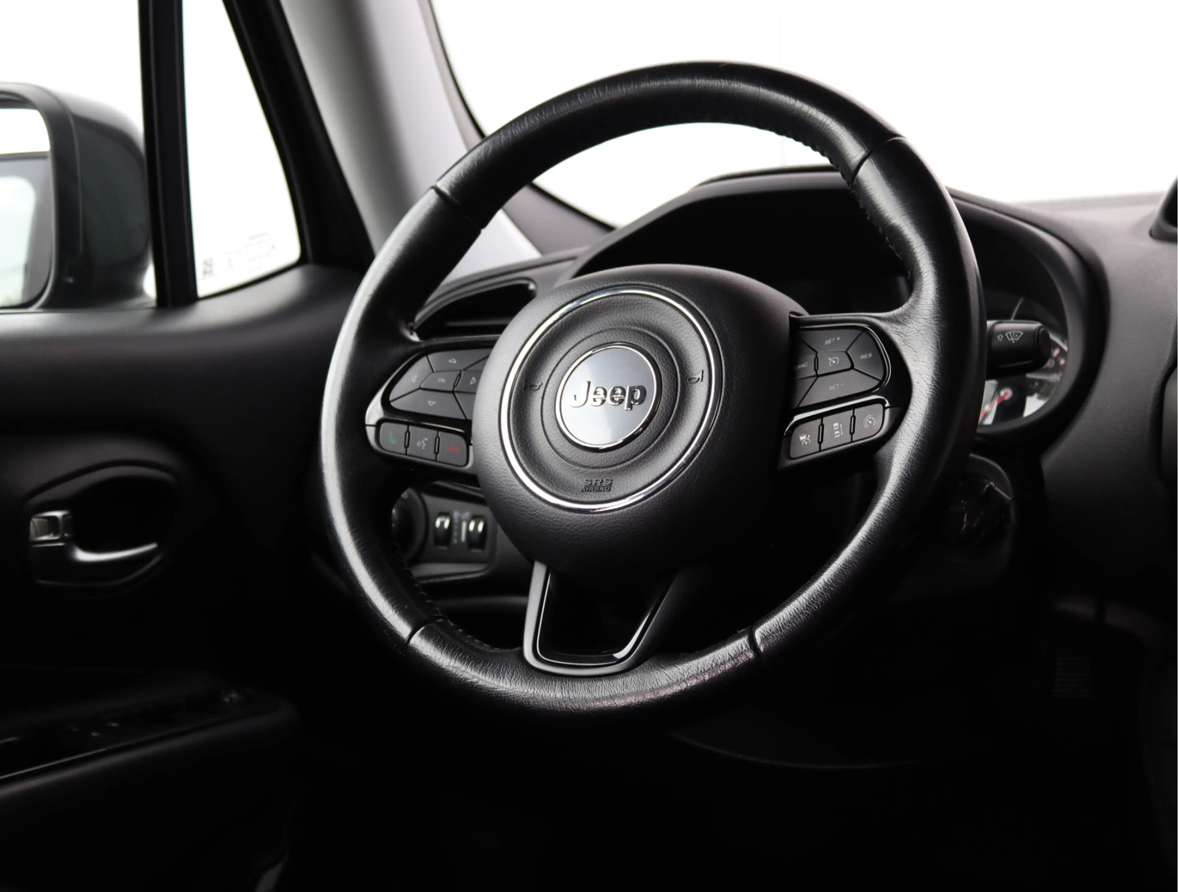 Jeep Renegade 1.4 MultiAir Night Eagle II Limited | Org. NL | AC — photo 21