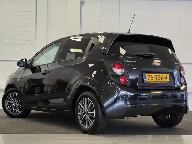 Chevrolet Aveo view 6