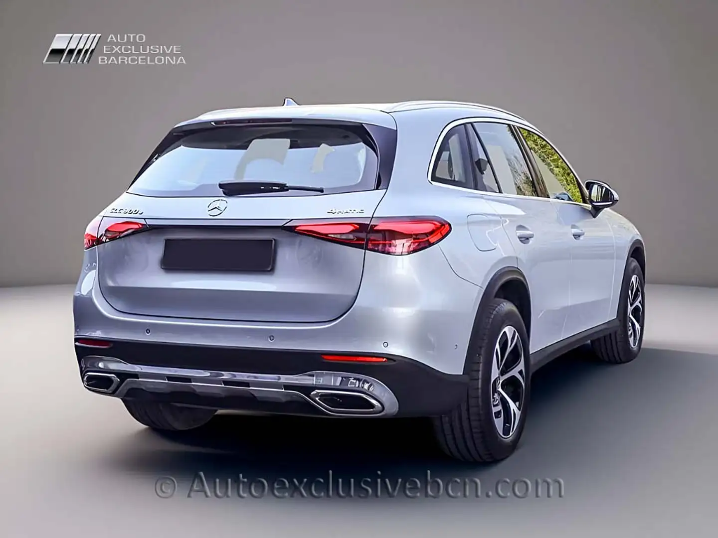 Mercedes-Benz GLC 300 300e 4Matic 9G-Tronic Silber - 2