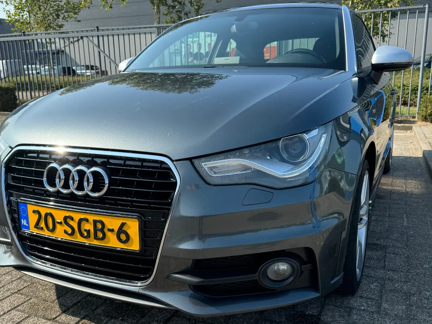 Audi A1 A1 1.4 TFSI Pro Line S Grey - 1