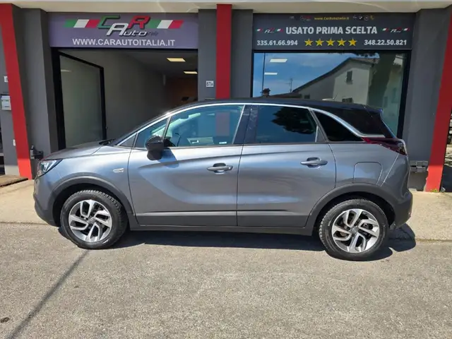 Opel Crossland X view 2