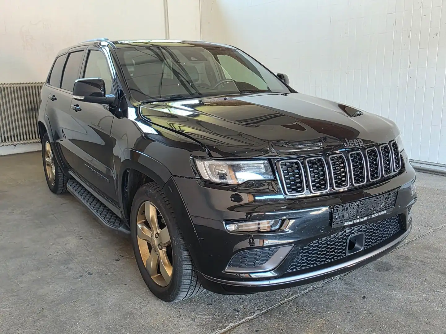 Jeep Grand Cherokee 3.0 CRD S*KAMERA*ACC*PANO*UNFALL Zwart - 1