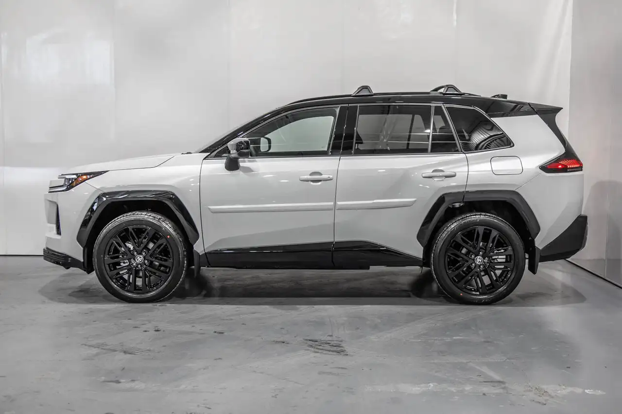 Toyota RAV 4 снимка Toyota RAV 4
