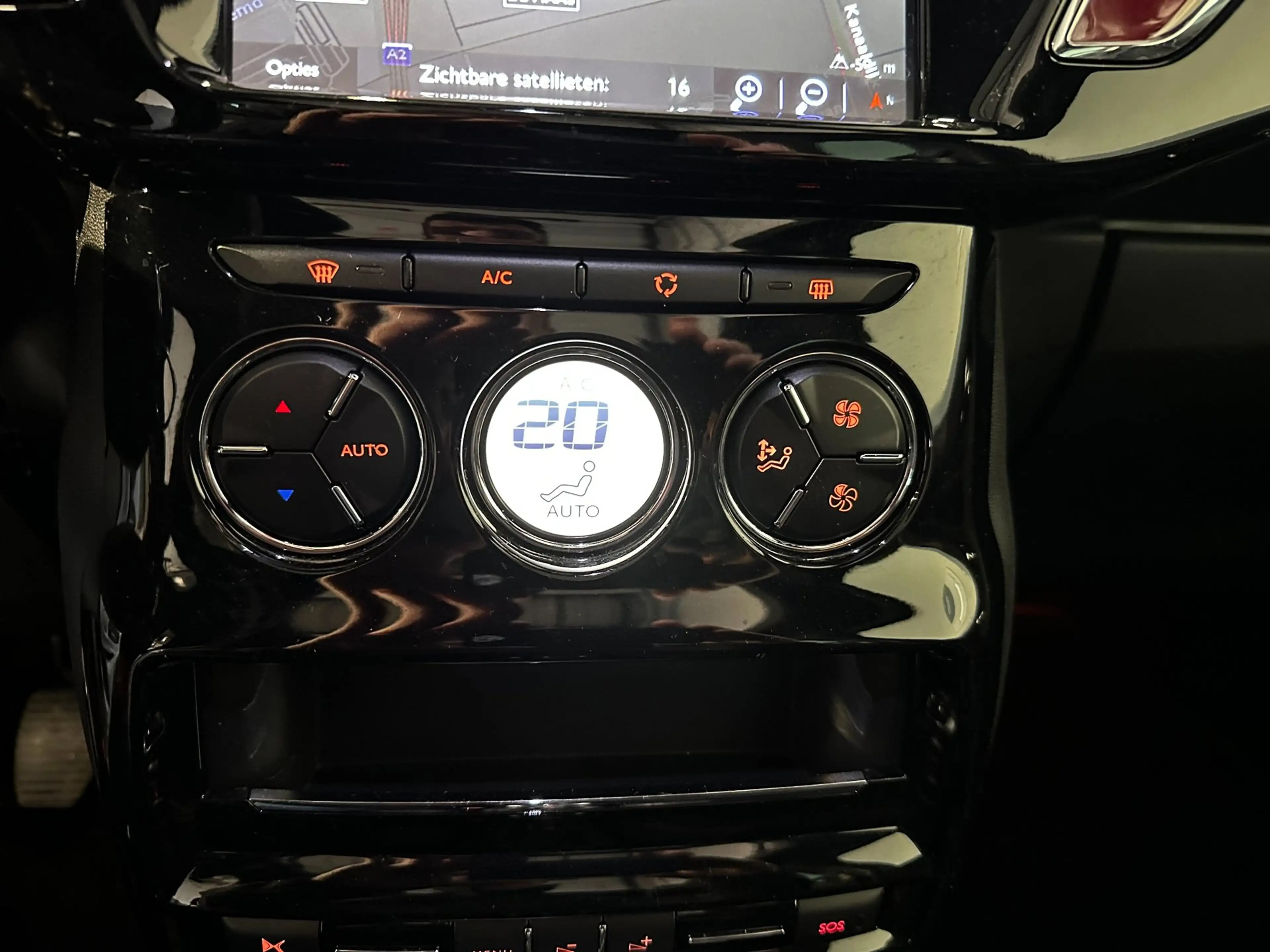 DS Automobiles DS 3 Cabrio 1.2 PureTech 1955 Navi|Cruise|Camera — photo 13