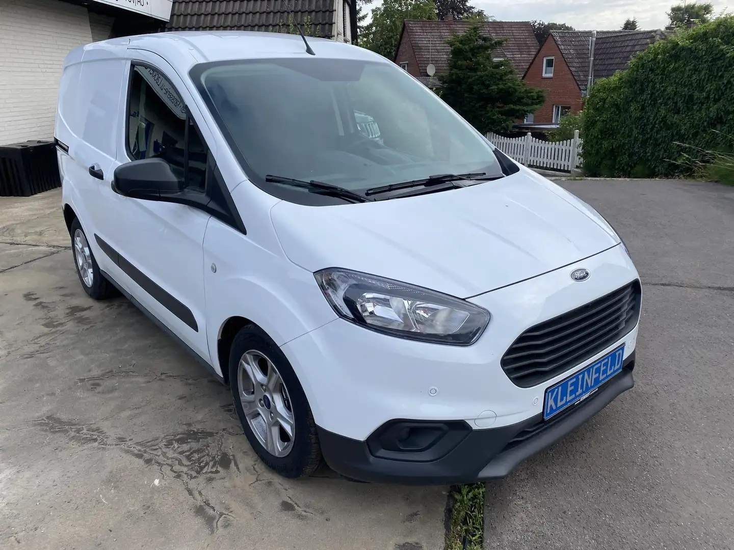 Ford Transit Courier 1.5 TDCi Trend / Navi PDC V+H Klimaautom./ Carp... Weiß - 2