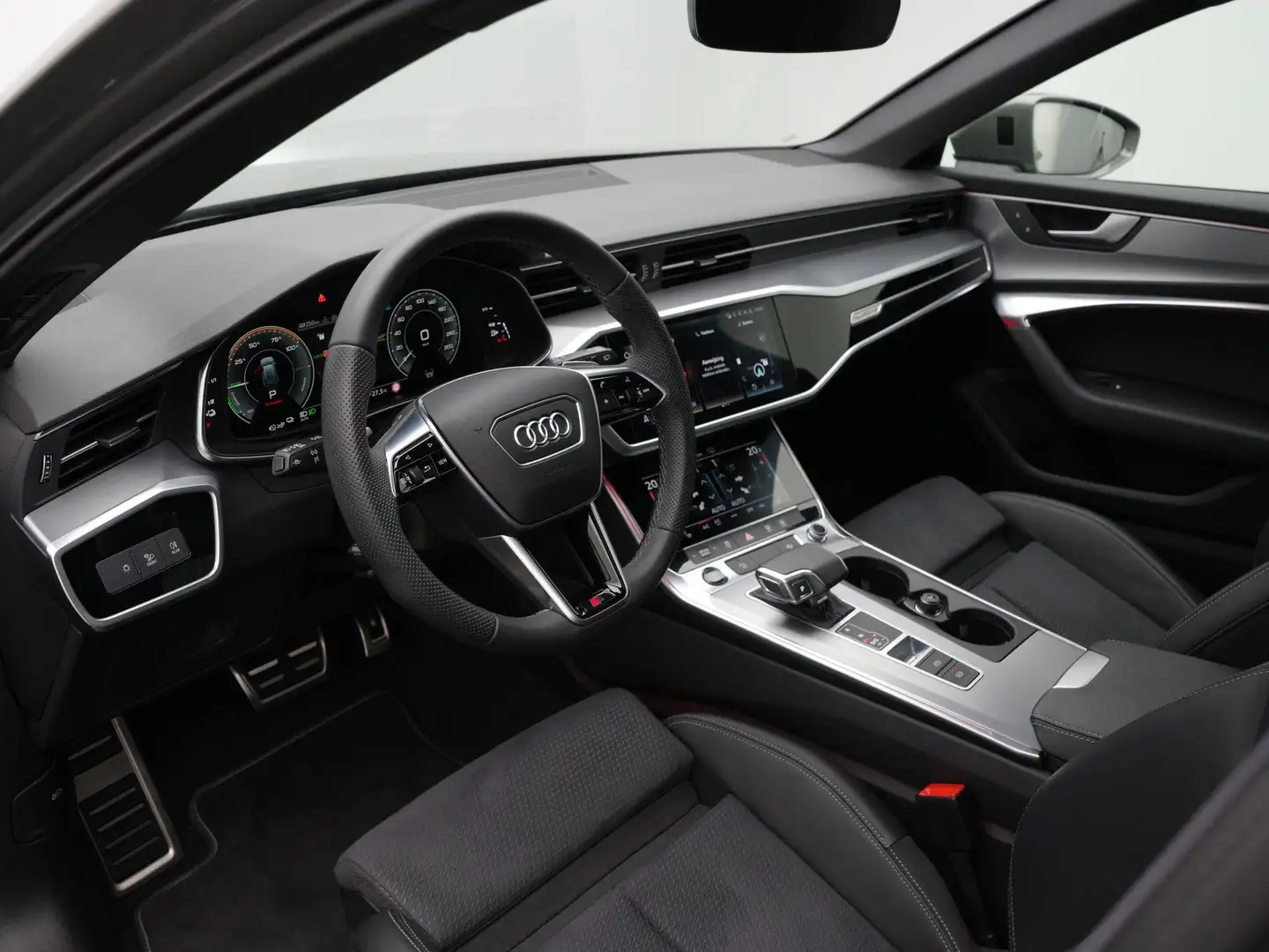 Audi A6 Avant 50 TFSI e 299 pk S-tronic quattro S edition Grijs - 2