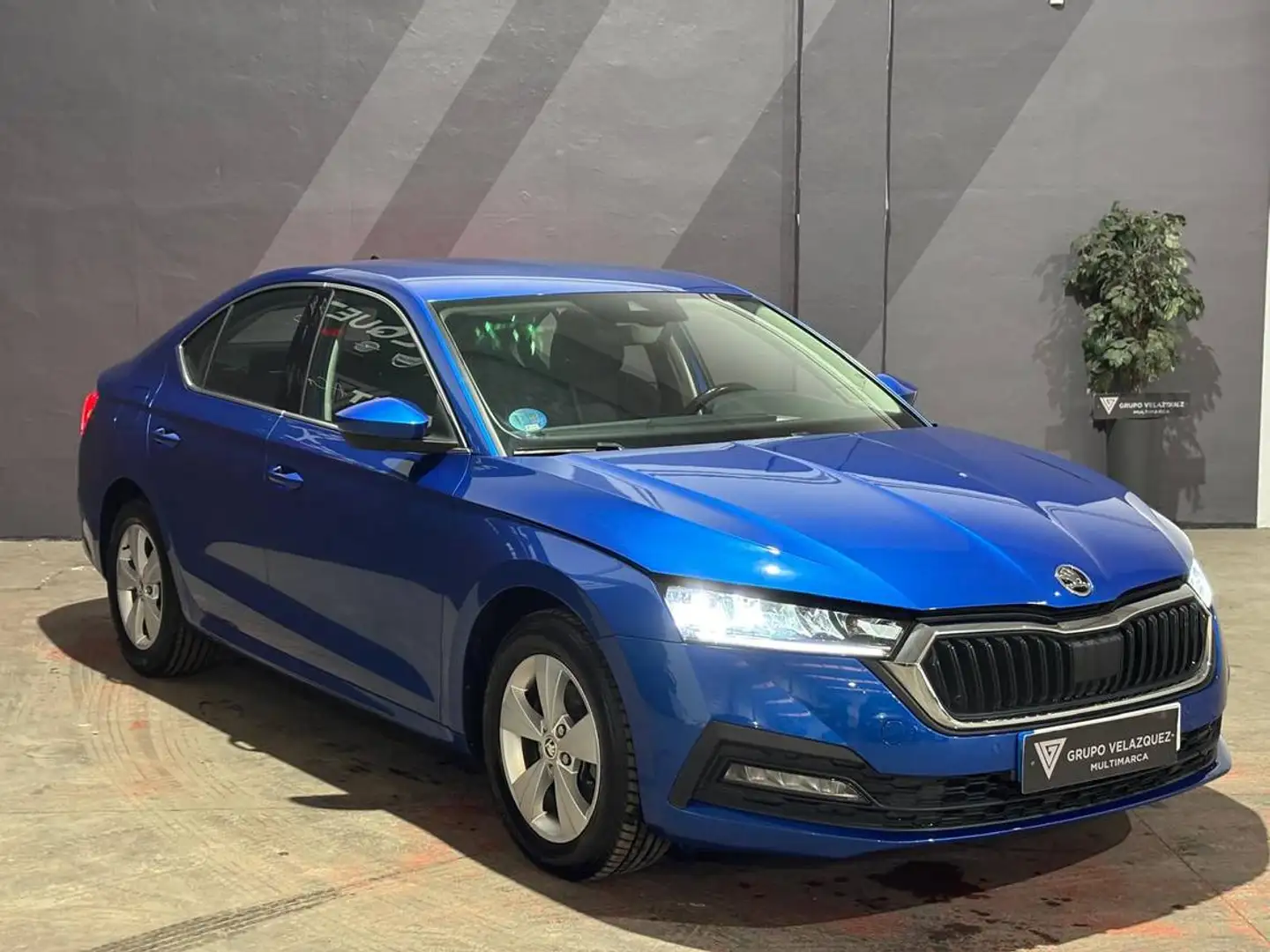 Skoda Octavia 1.5 TSI Ambition DSG Azul - 2