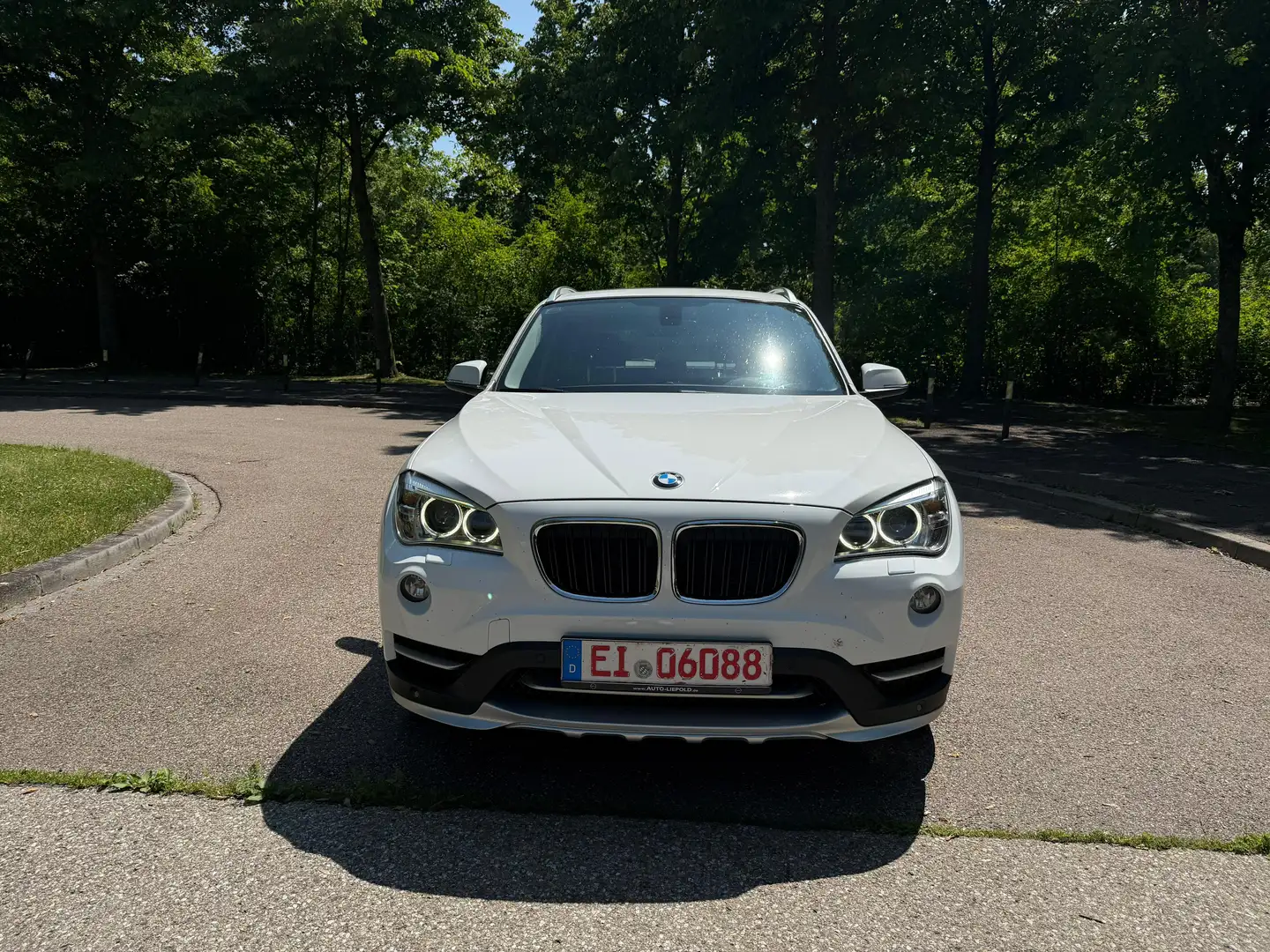 BMW X1 20 d xDrive Blanc - 2