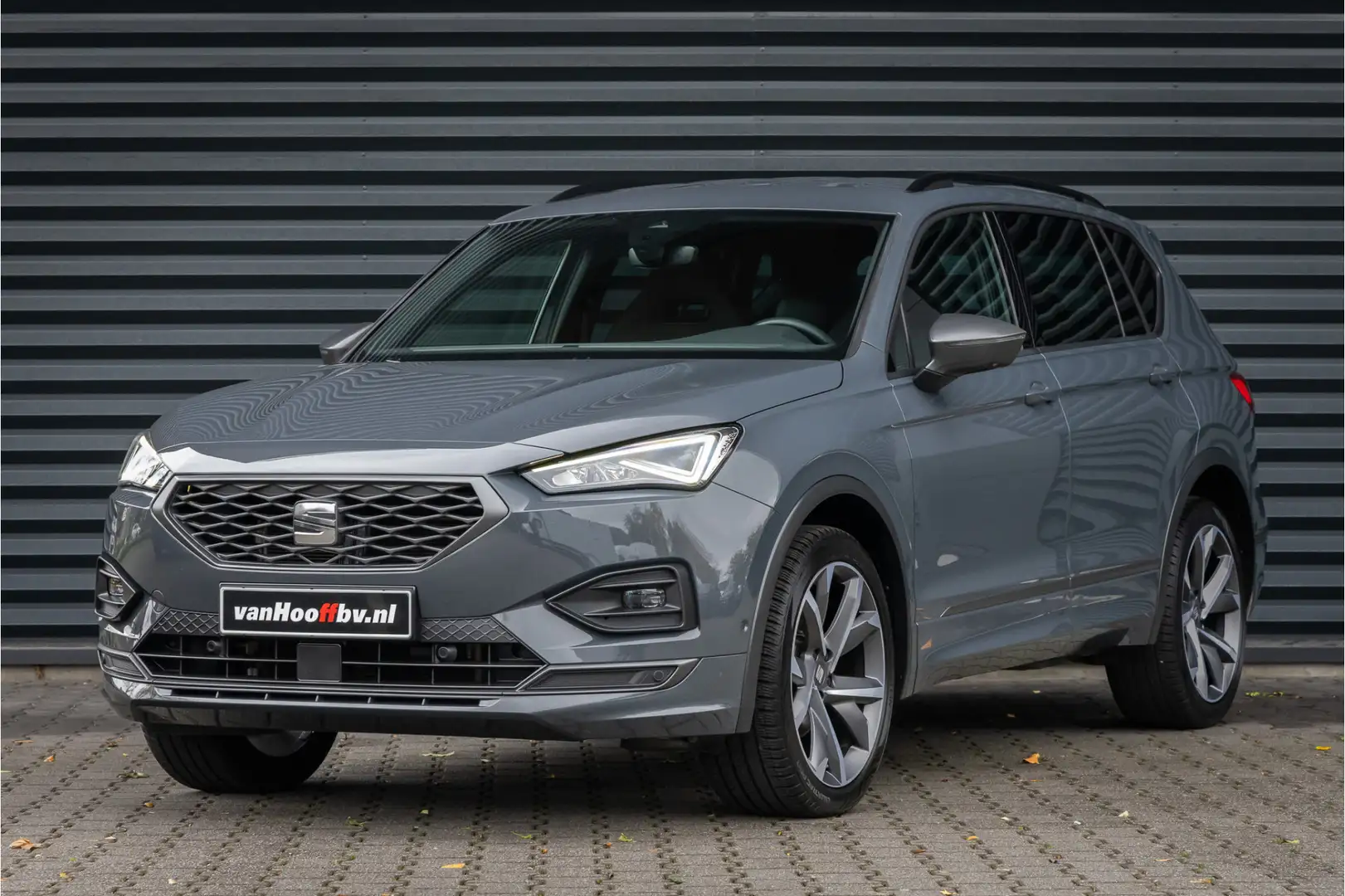 SEAT Tarraco 1.5 TSI FR Business -20''-Privacy Grijs - 1