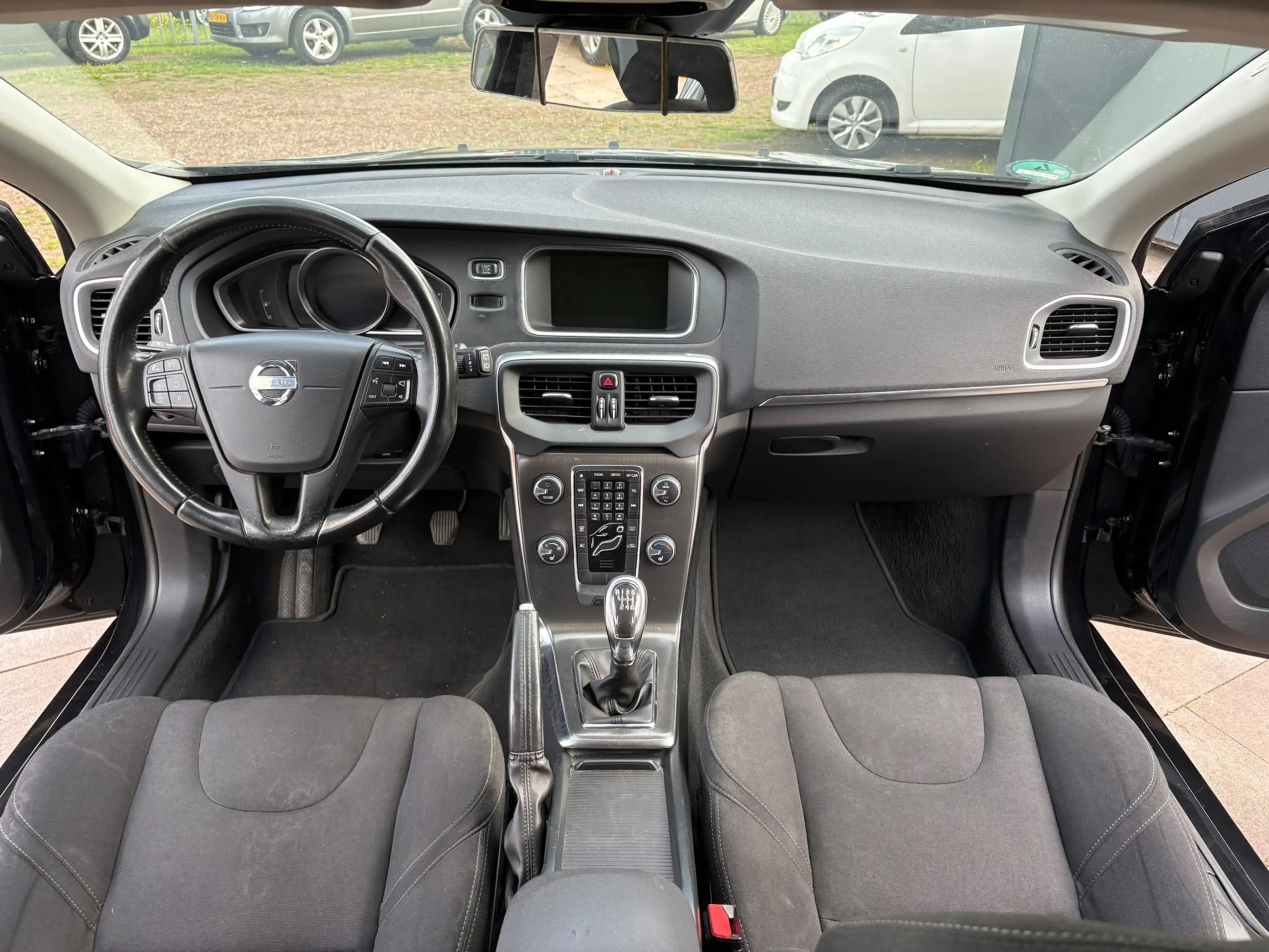 Volvo V40 1.6 T2 Summum|Nieuwe APK|Cruise|PDC achter — photo 4