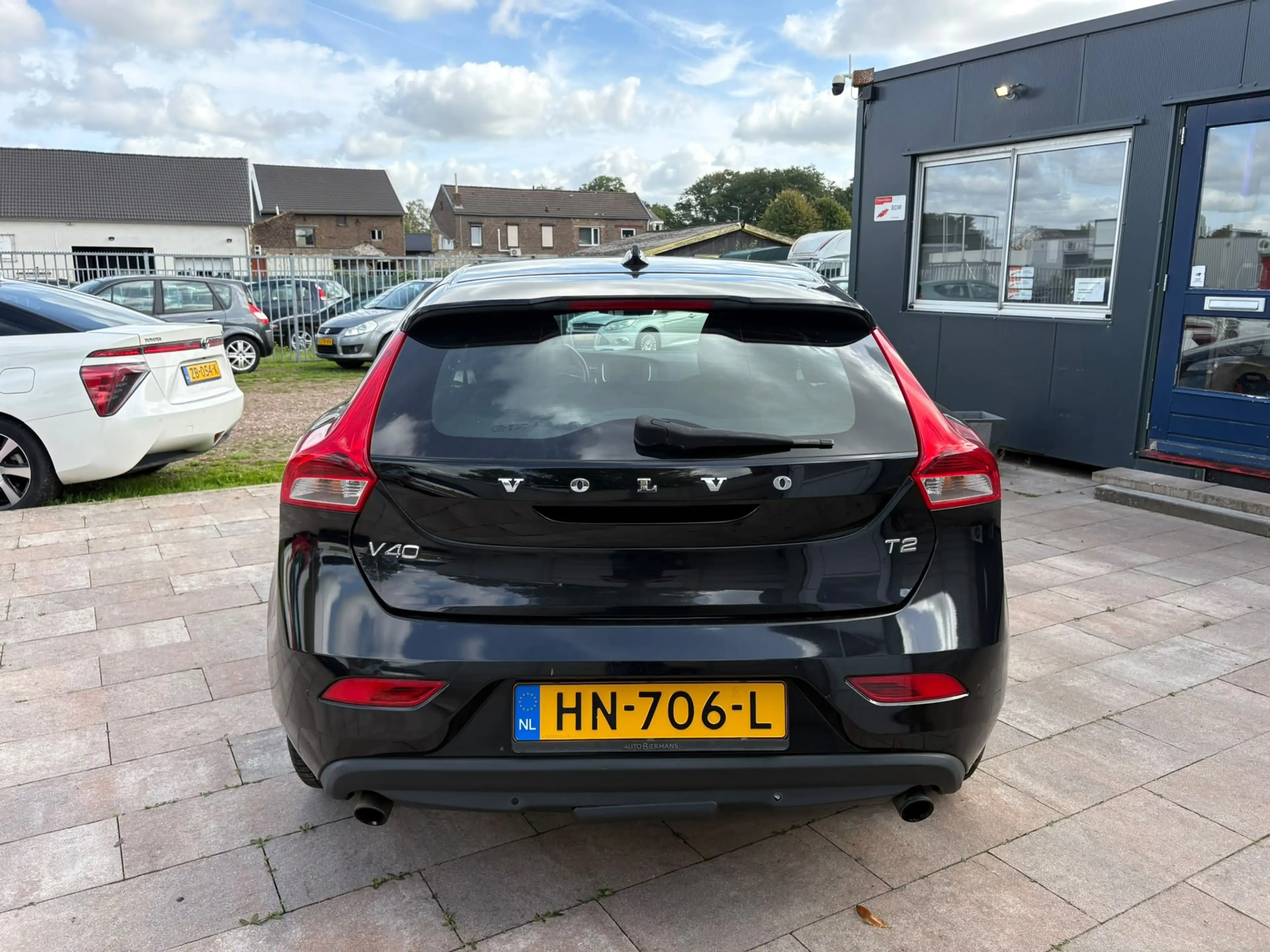 Volvo V40 1.6 T2 Summum|Nieuwe APK|Cruise|PDC achter — photo 2