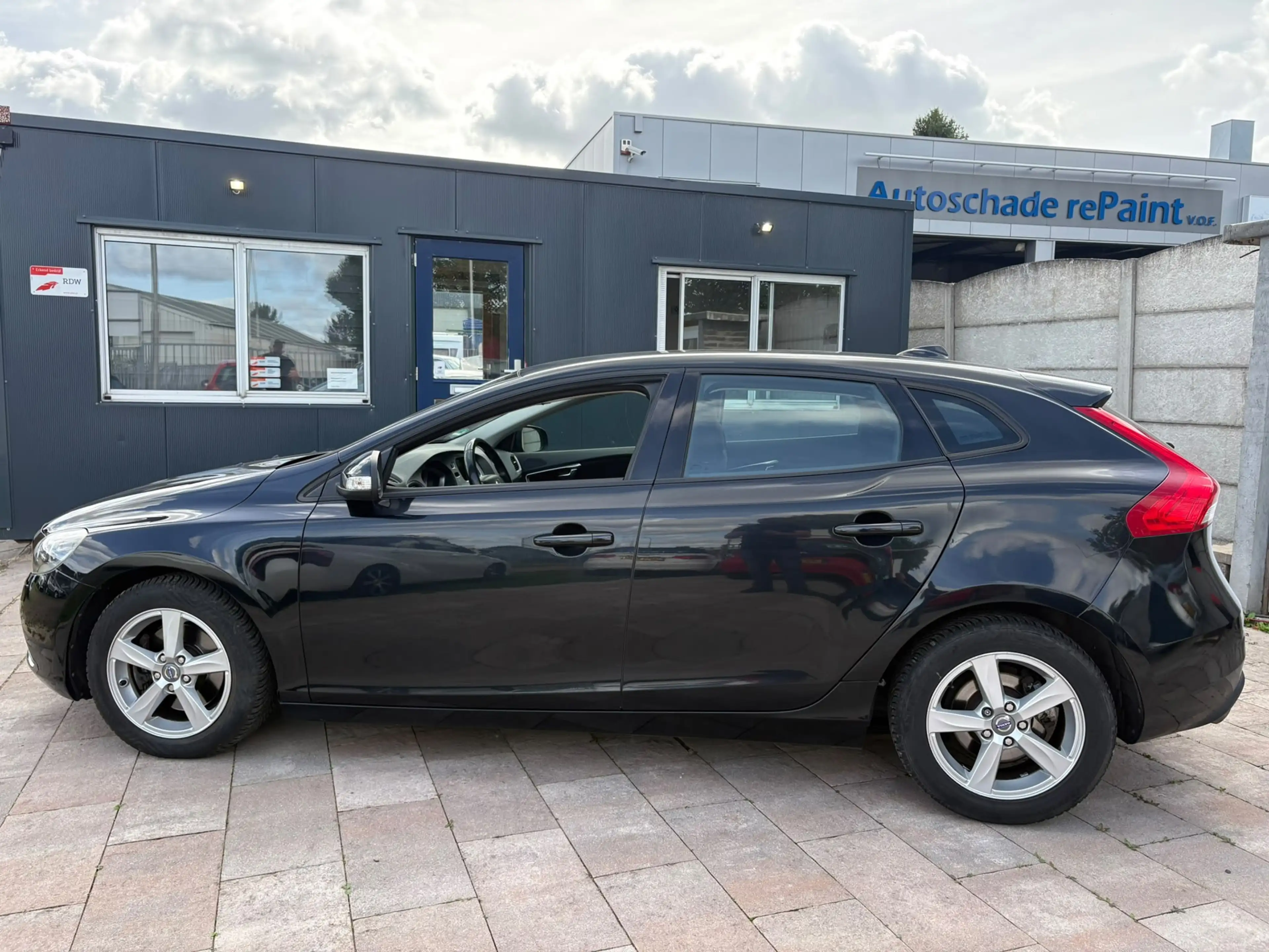 Volvo V40 1.6 T2 Summum|Nieuwe APK|Cruise|PDC achter — photo 14