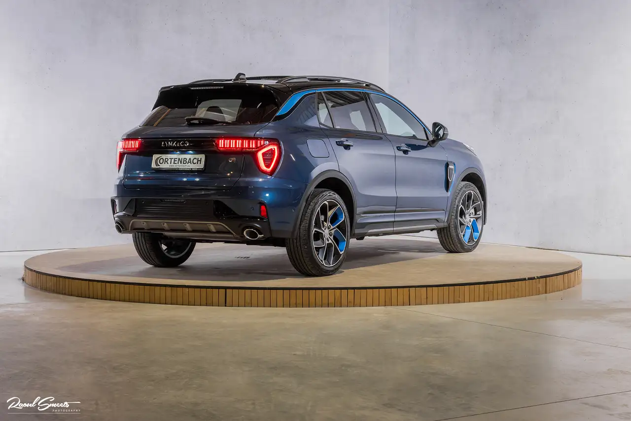 Lynk & Co 01 2023