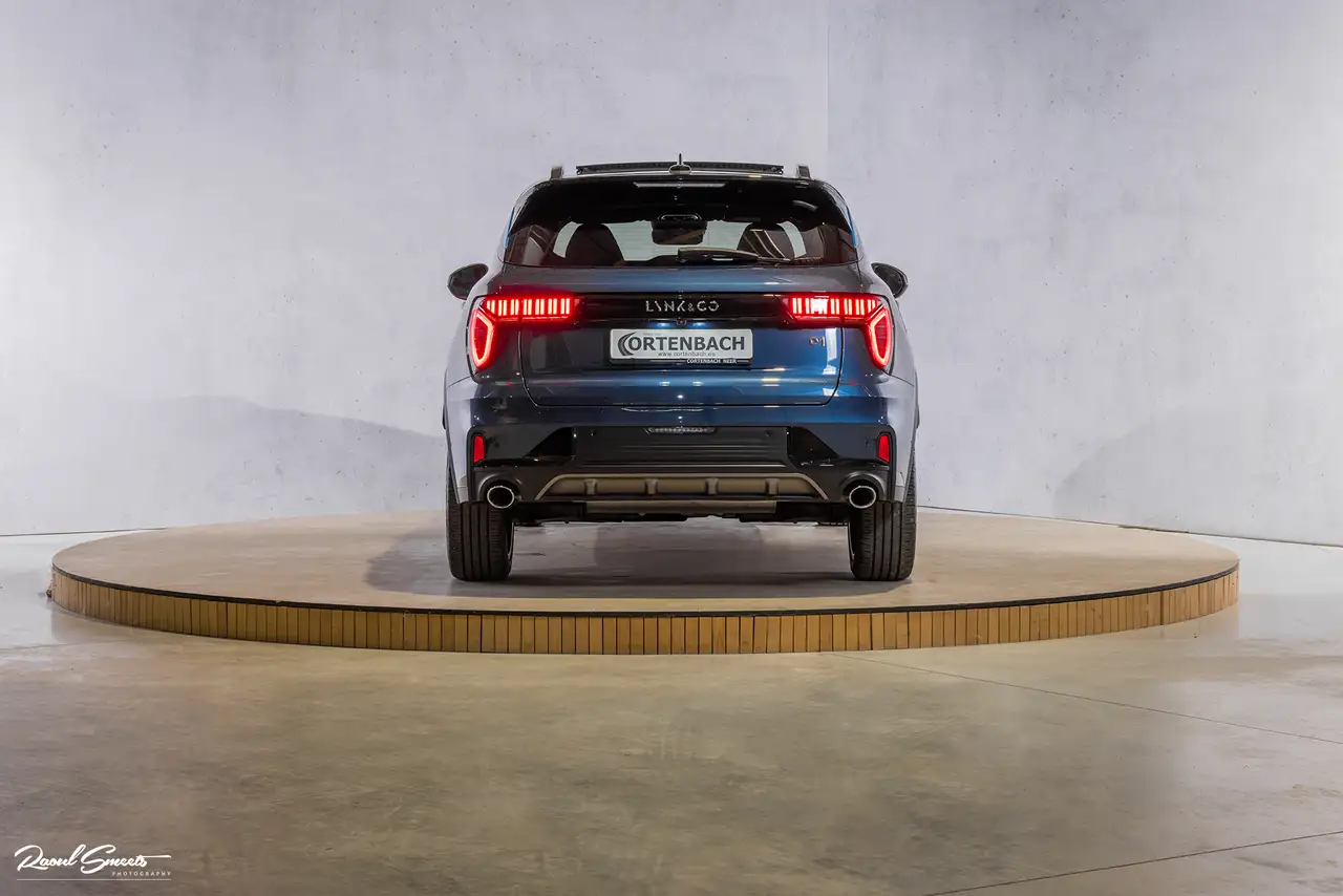 Lynk & Co 01 2023