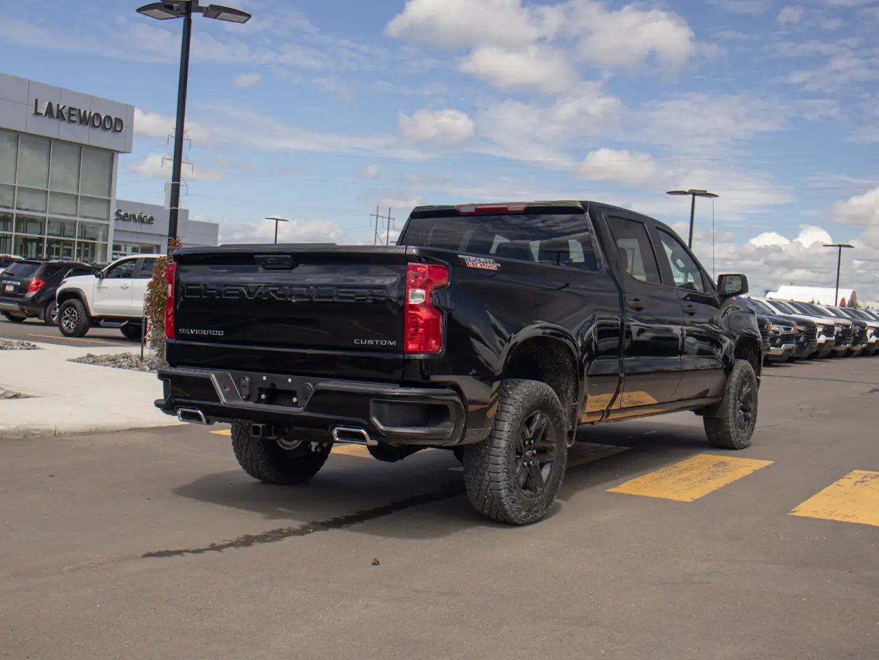 Chevrolet Silverado 1500 photo Chevrolet Silverado 1500