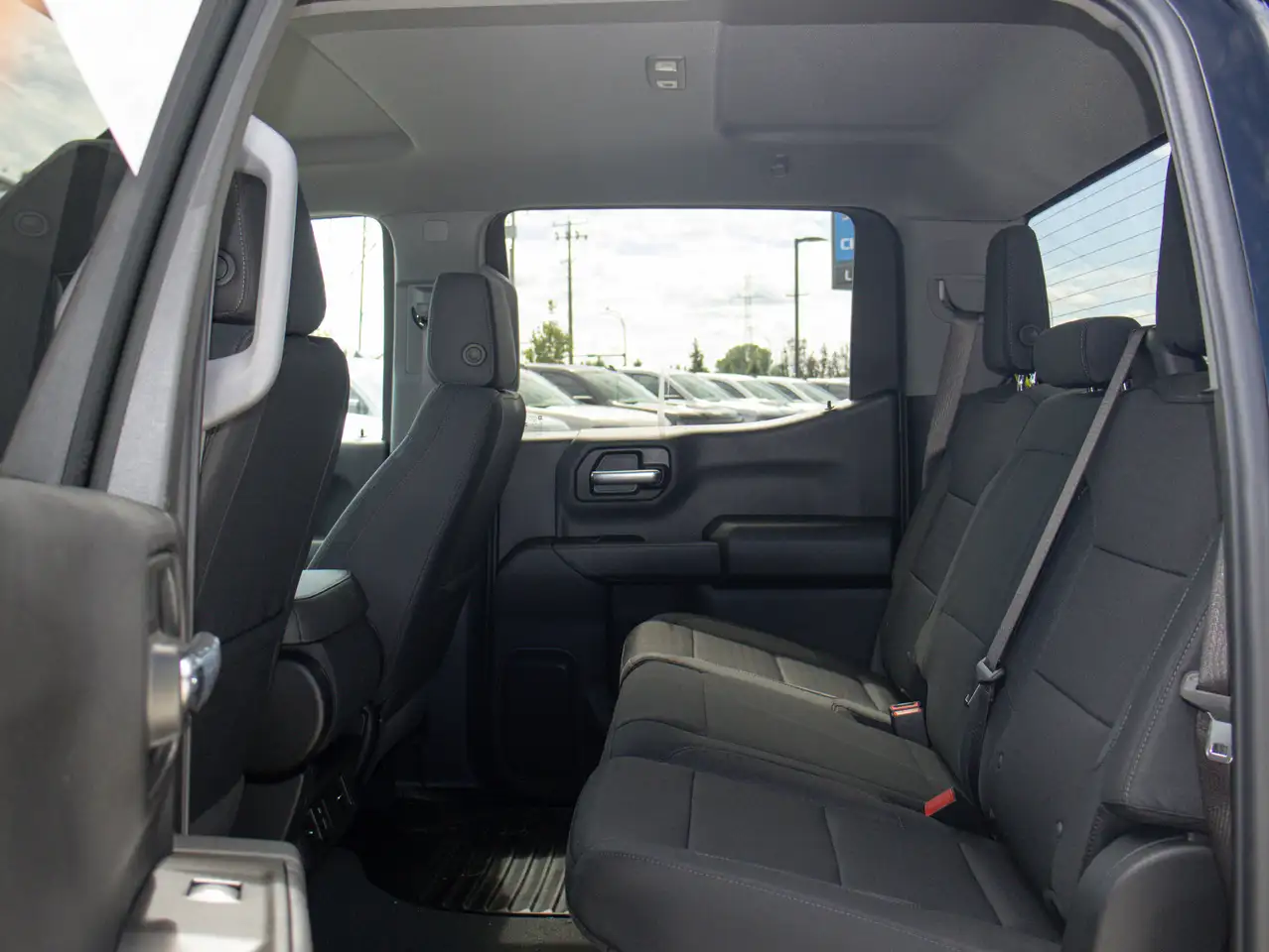 Chevrolet Silverado 1500 photo Chevrolet Silverado 1500