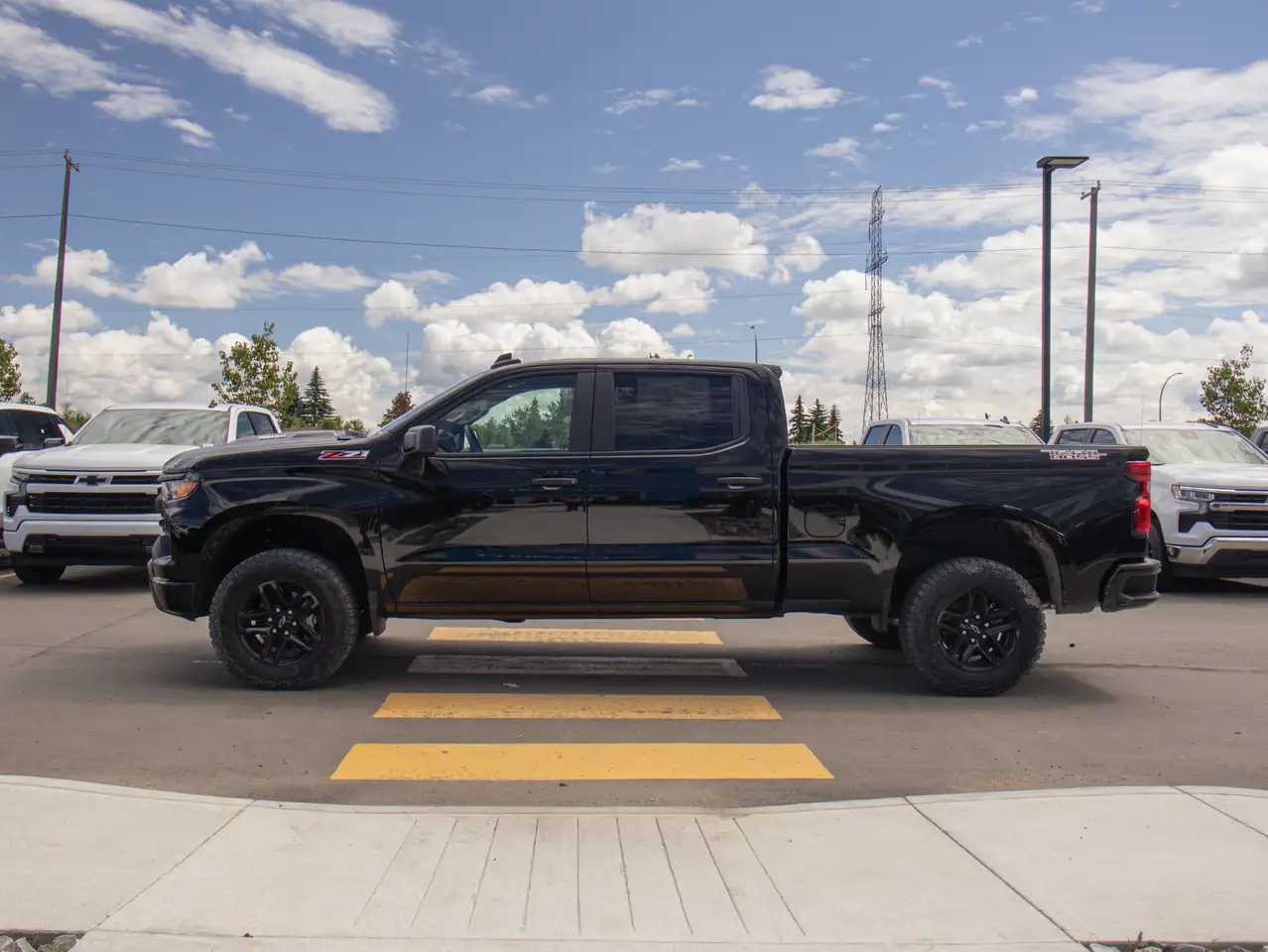 Chevrolet Silverado 1500 photo Chevrolet Silverado 1500