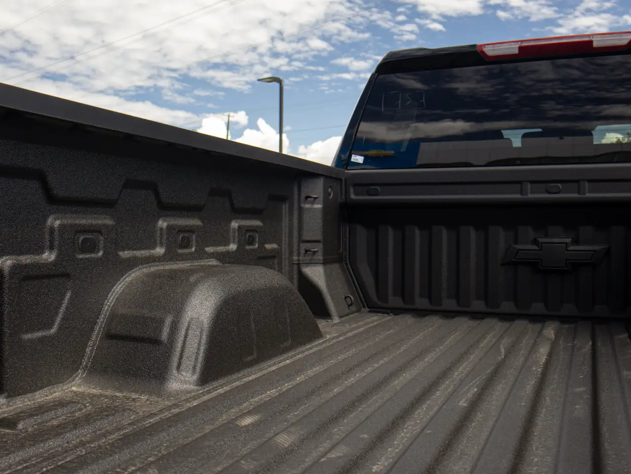 Chevrolet Silverado 1500 photo Chevrolet Silverado 1500