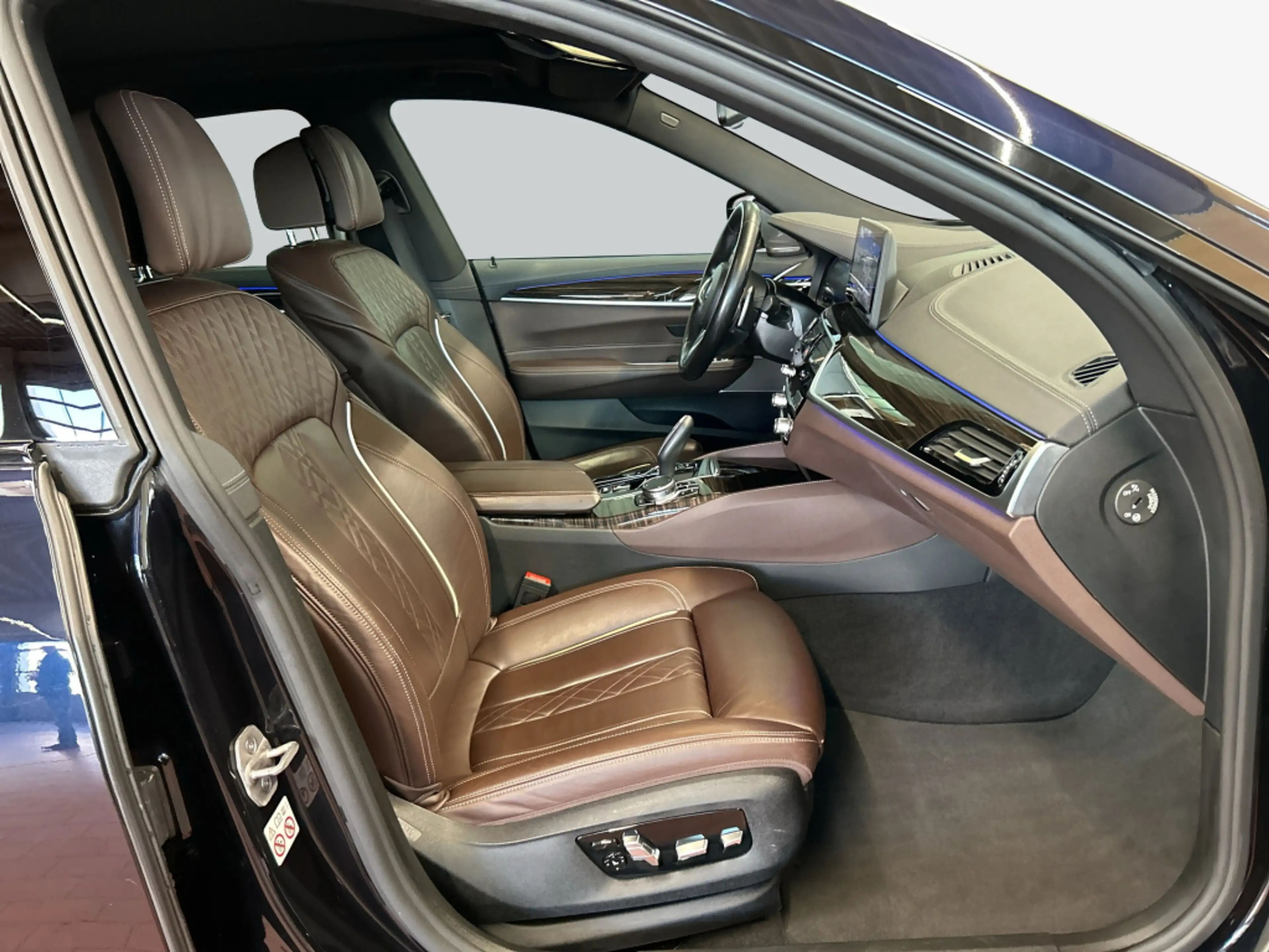 BMW 640 640i xDrive Gran Turismo MPaket Pano Laser HeadUp — photo 14