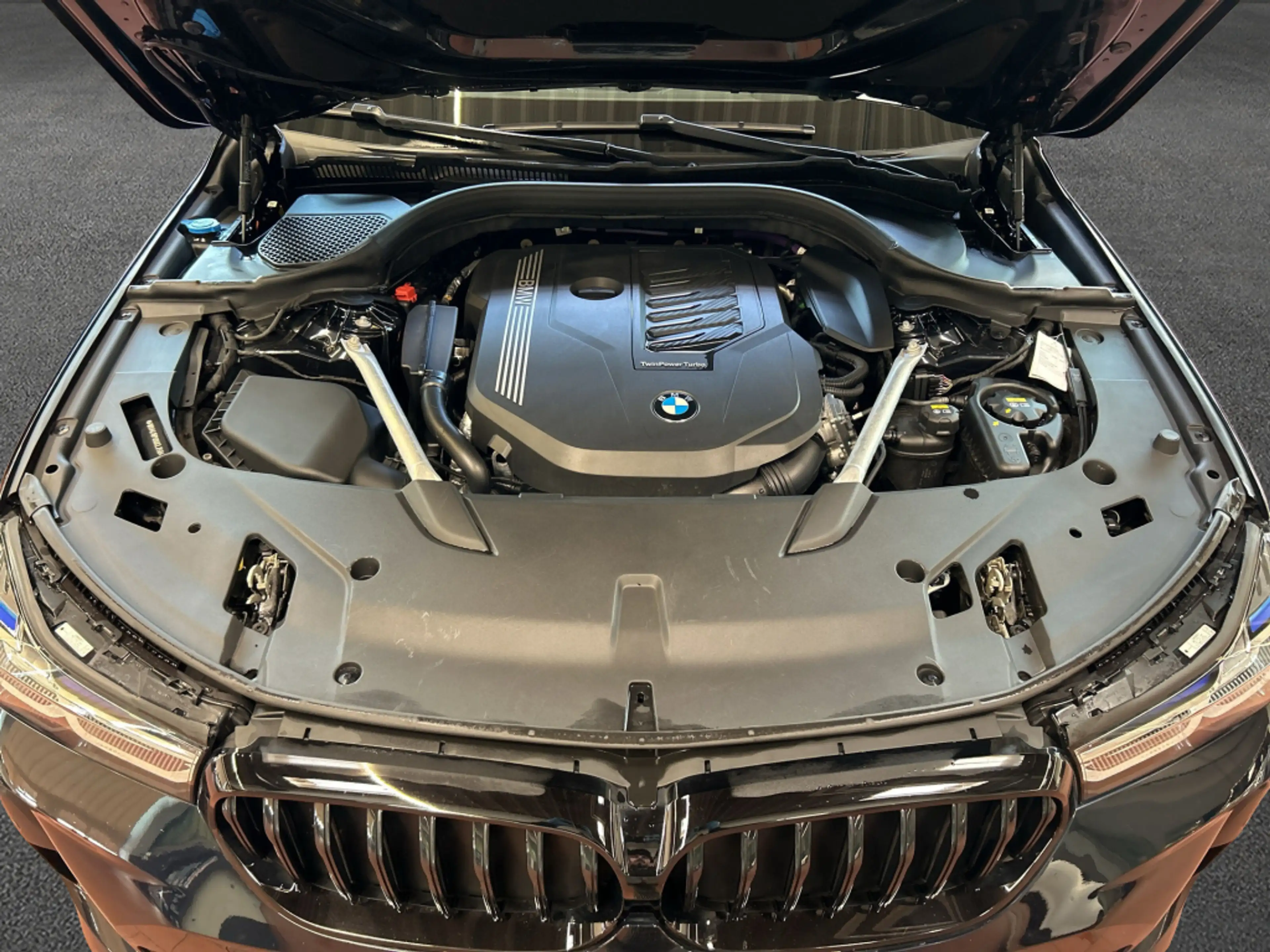 BMW 640 640i xDrive Gran Turismo MPaket Pano Laser HeadUp — photo 9