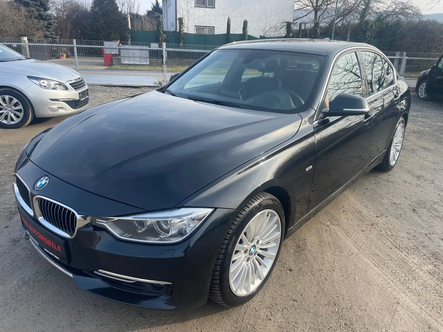 BMW 328 i xDrive Automatik Leder Navigation Xenon 18 Zoll Schwarz - 1