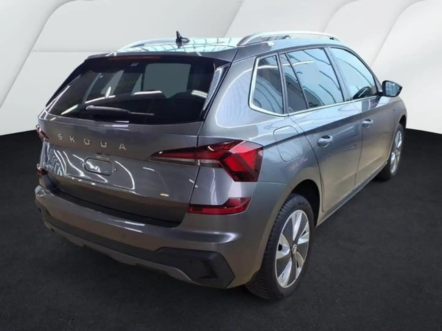 Skoda Kamiq 1.0 TSI DSG DRIVE AHK KAMERA SITZHZG VIRTU Grau - 2